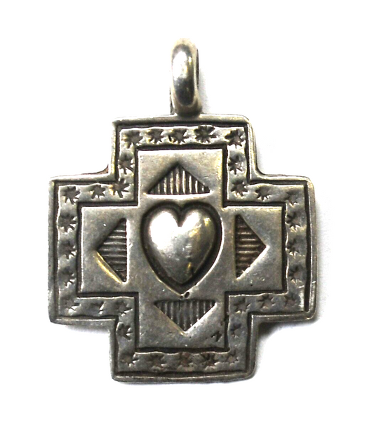 Sterling Silver Heart Arrows D-pad Cross Pendant 24mm x 19mm