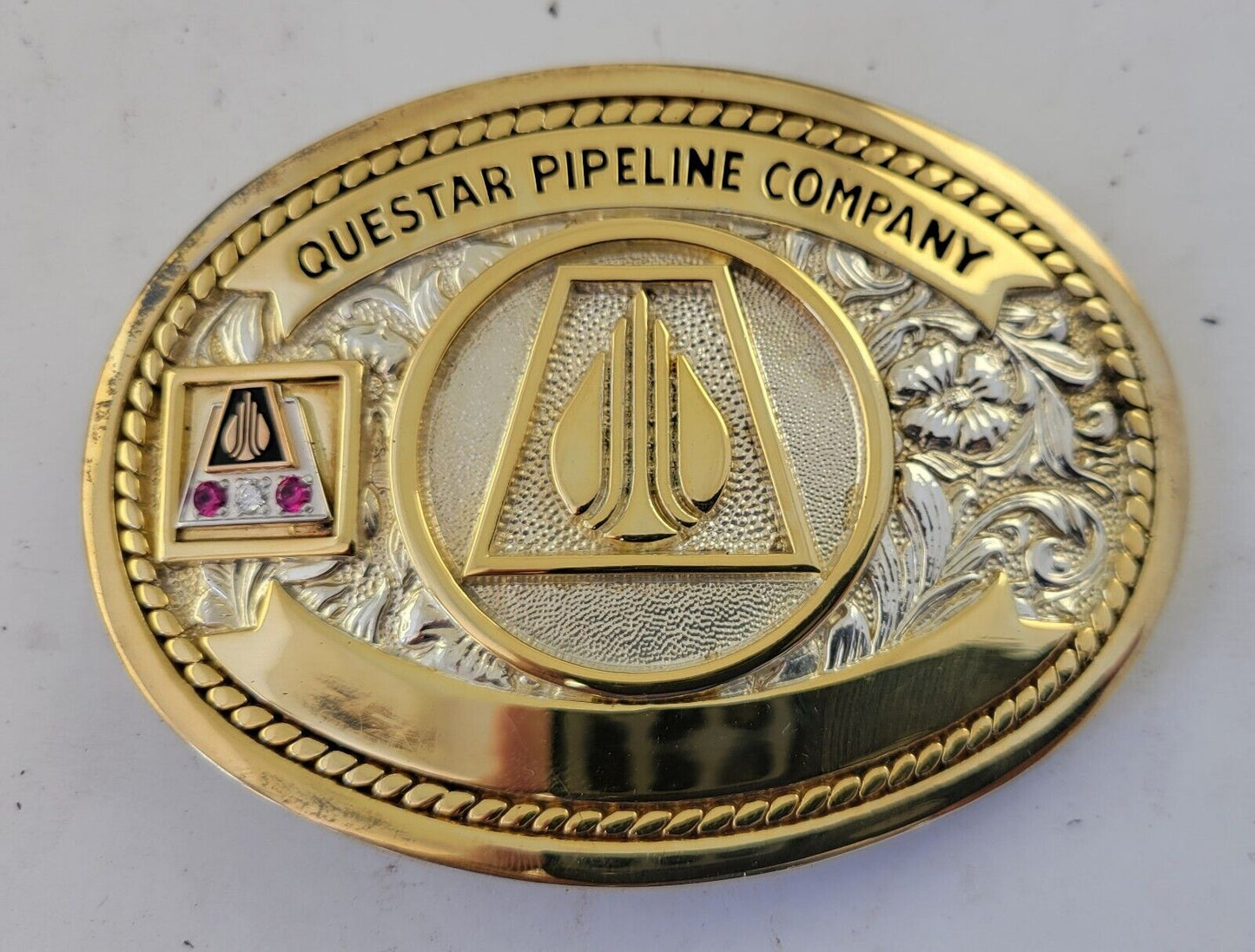 Vintage Questar Pipeline Mountain Fuel 10 Year Award Belt Buckle Boxed