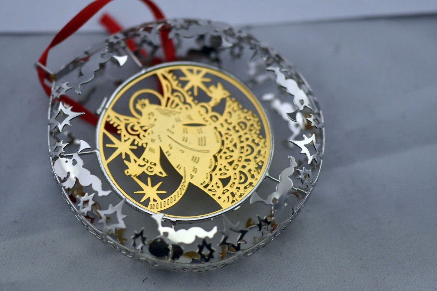 Vintage Lunt Silversmith Angel Wreath Christmas Holiday Ornament w/Box 3 1/4"