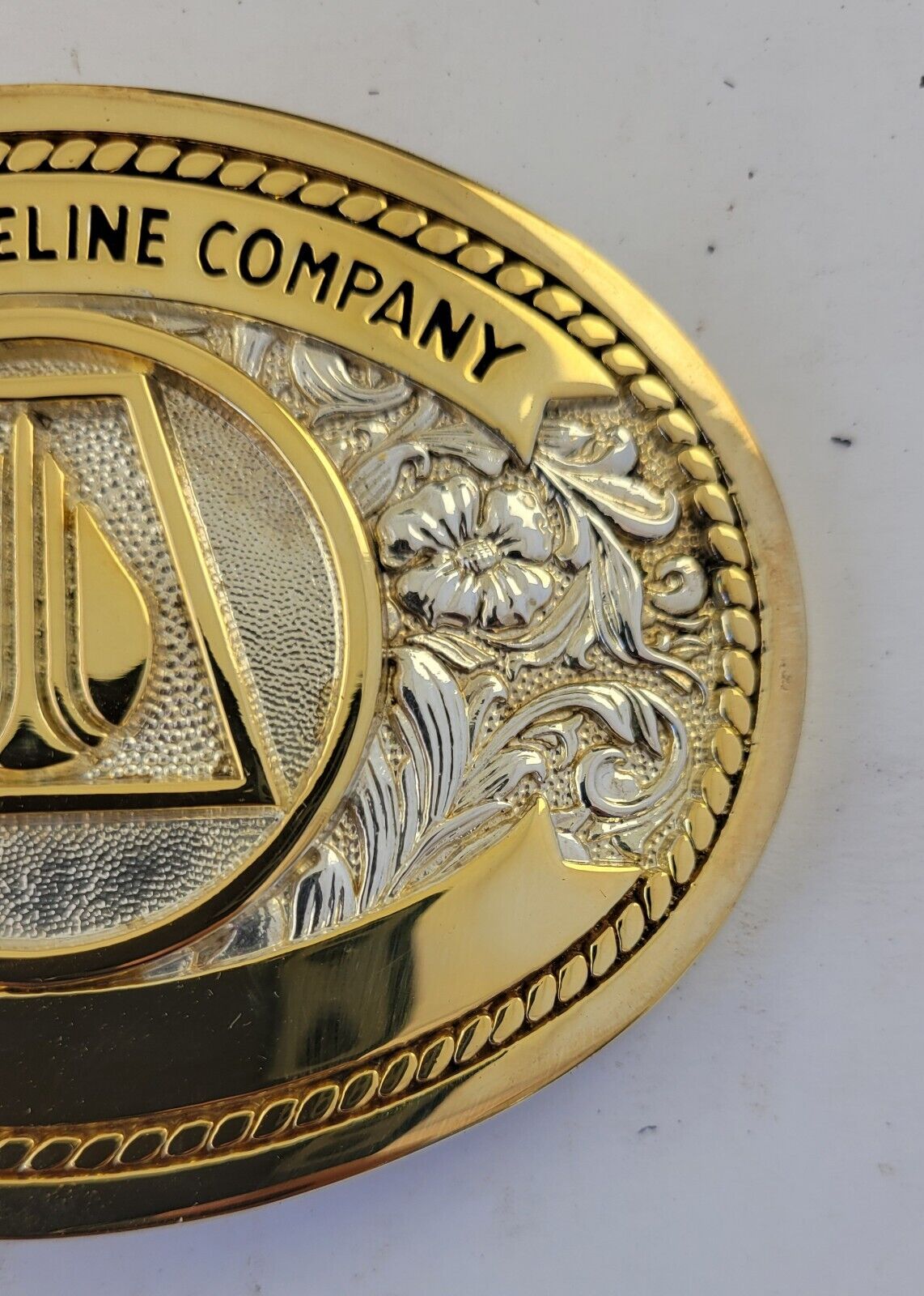 Vintage Questar Pipeline Mountain Fuel 10 Year Award Belt Buckle Boxed