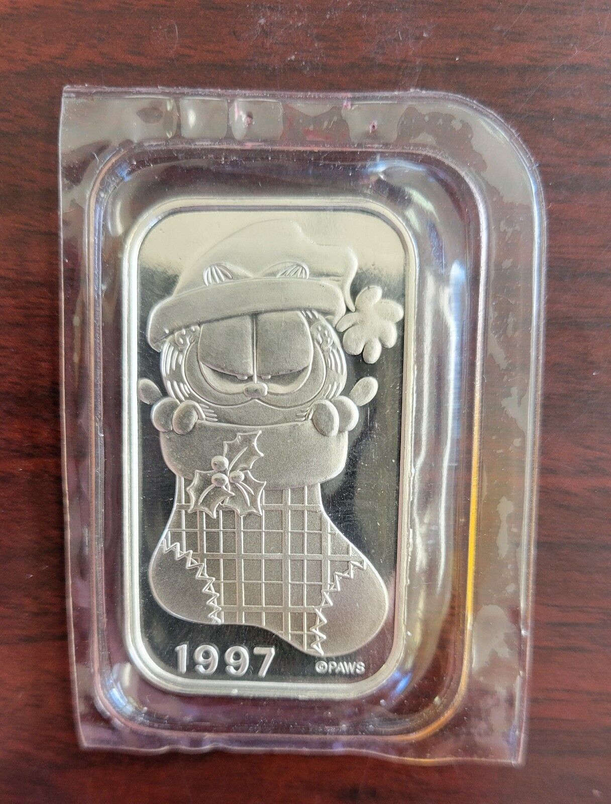 1997 Garfield Christmas Stocking. 999 Fine Silver Bar 1oz. From Paws