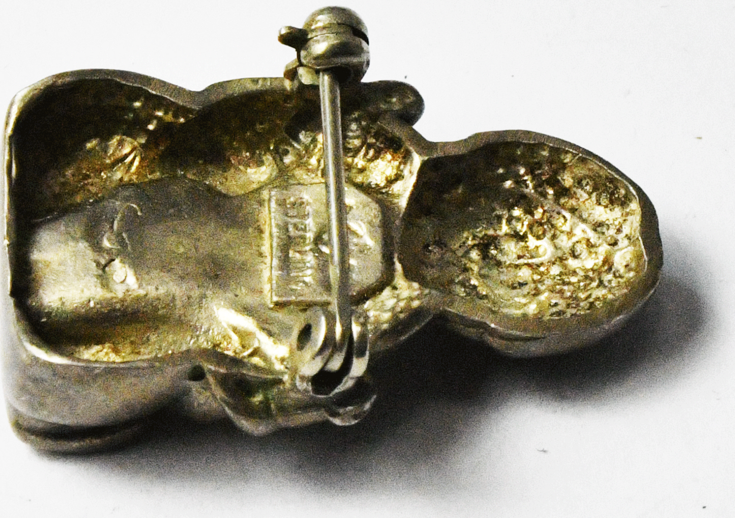 Sterling Silver Carol Felley Storyteller Brooch Pin 30mm x 20mm