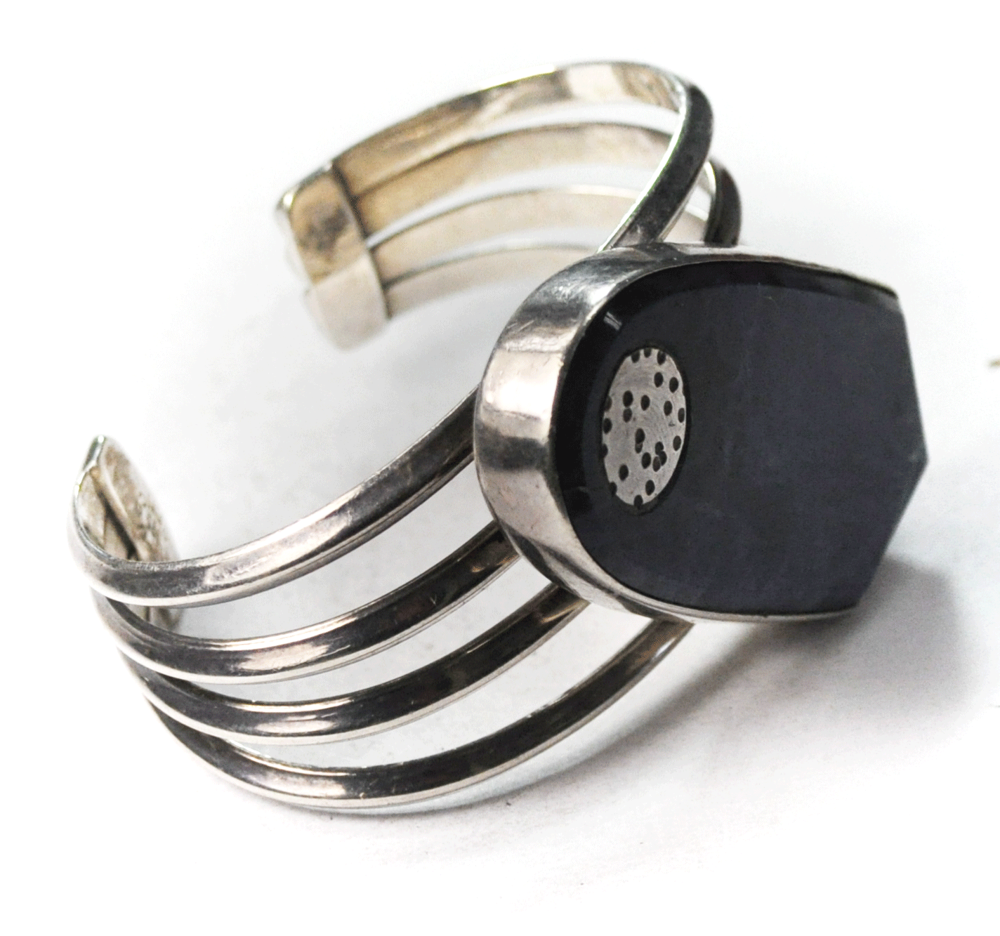 Sterling Silver Large Sodalite Mexico Bracelet Silver Center 48mm 6-1/2"
