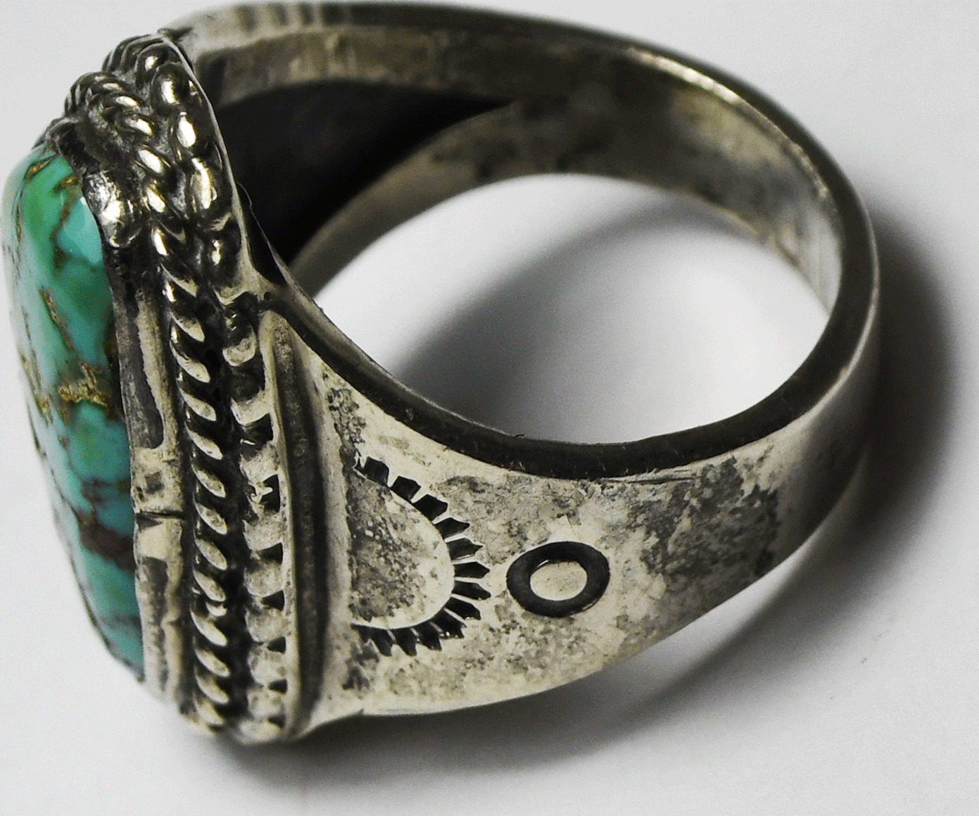 Sterling Silver Turquoise Chunk Ring 23mm Size 8-3/4