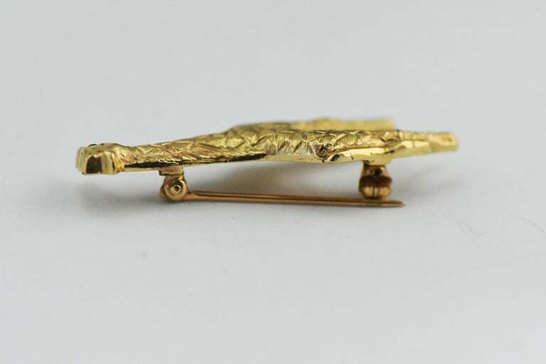 Vintage 14 Karat Yellow Gold Single Cut Ruby Eyed Baby Giraffe Pin Pendant