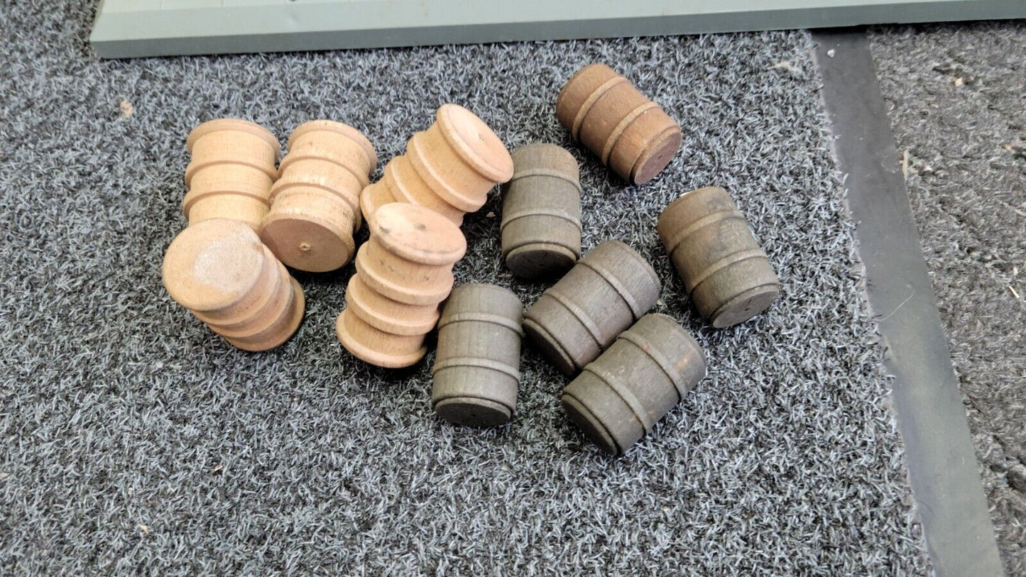 Vintage Lionel Trains No.362 Barrel Loader O Scale in Original Box & Barrels