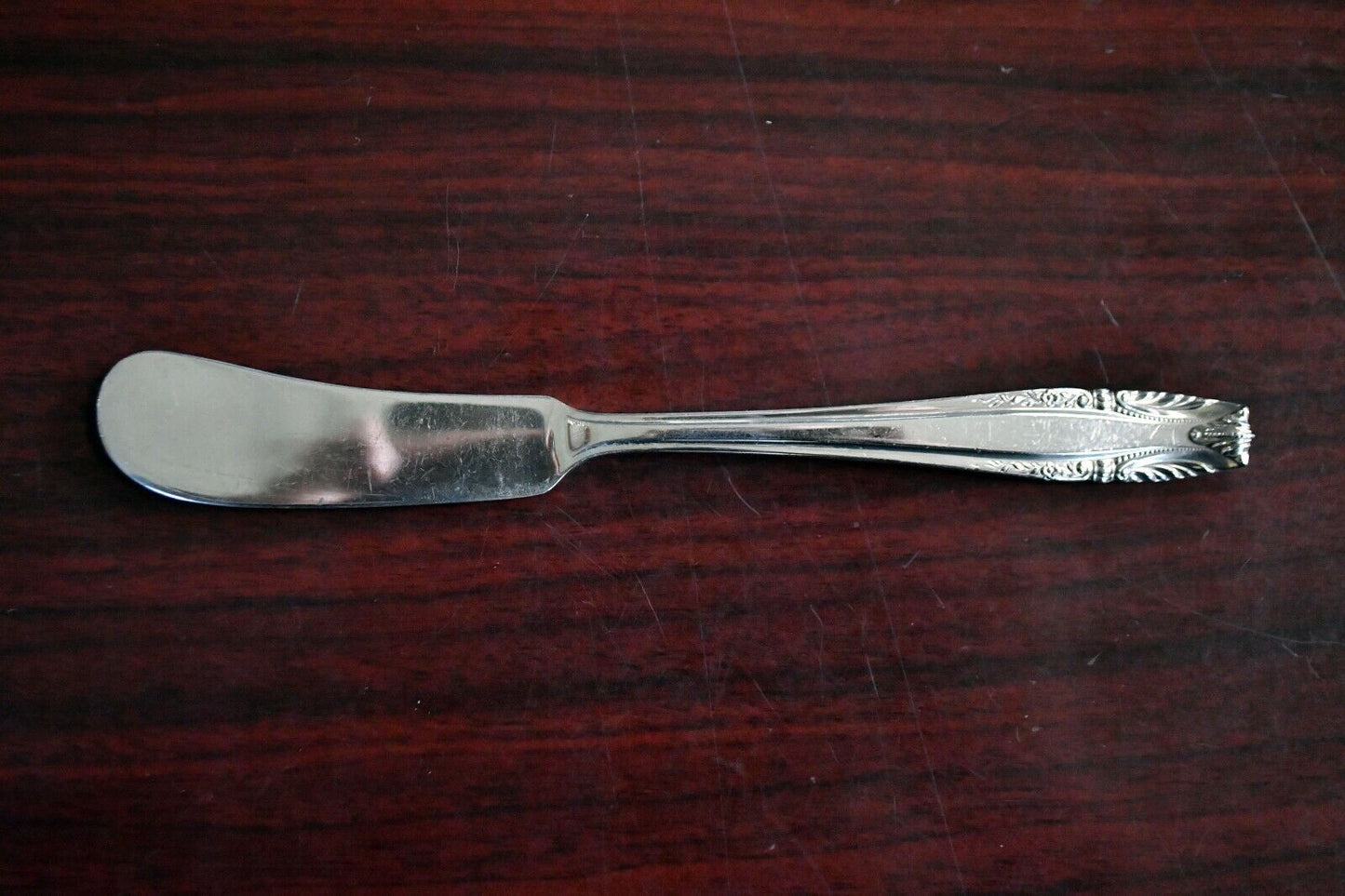 Stradivari by Wallace Sterling Silver 6" Flat Solid Butter Spreader .85 oz.
