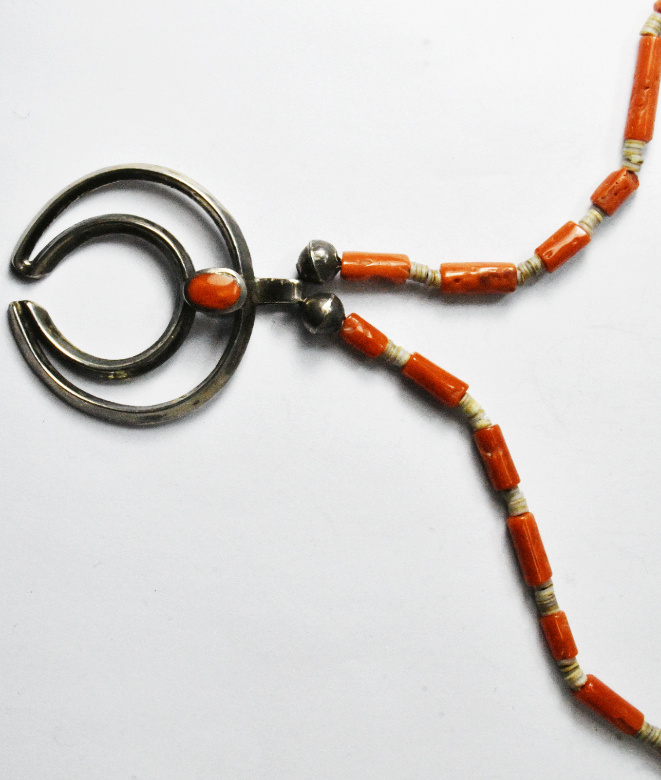 Sterling Sandcast Naja Sandcast Coral Clip 49mm Pendant 5mm Bead Necklace 31"