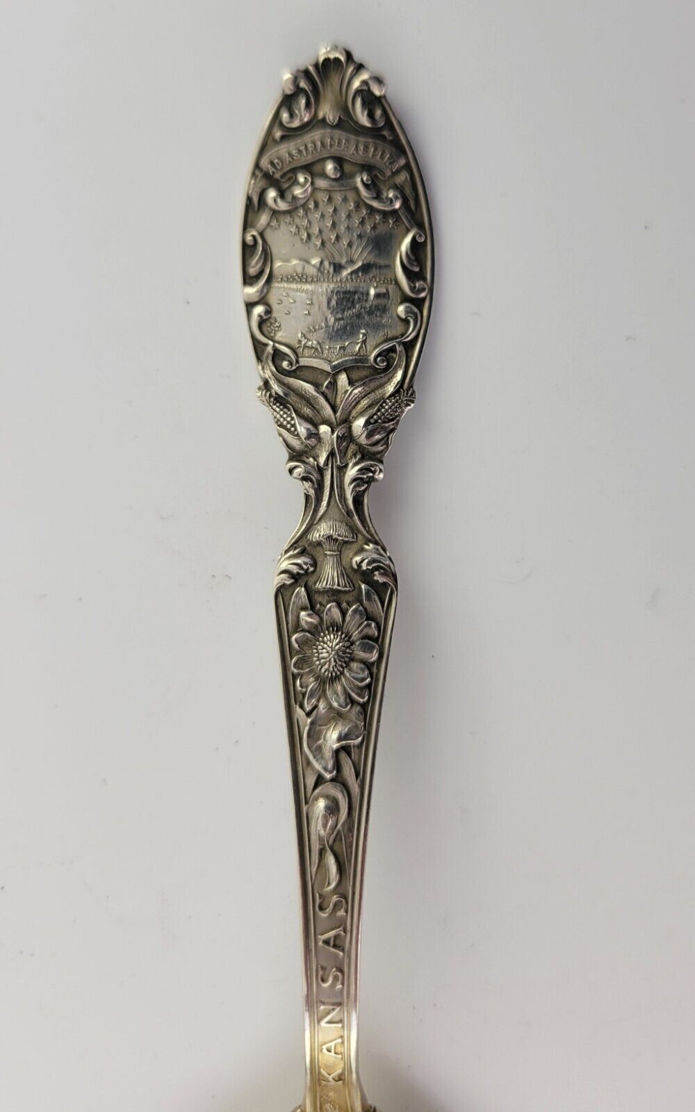 Garden City Kansas 5" Sterling Souvenir Spoon by Manchester Sugar Beet .43oz.