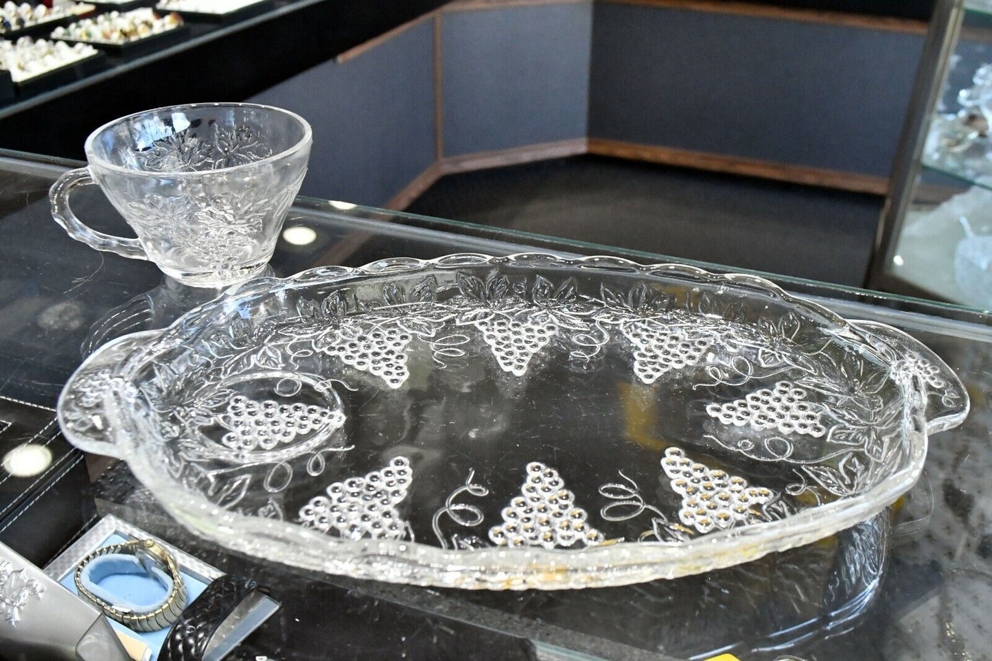 14pc. Molded Glass Grapevine Tea cup and Sandwich Plate Set Unsigned
