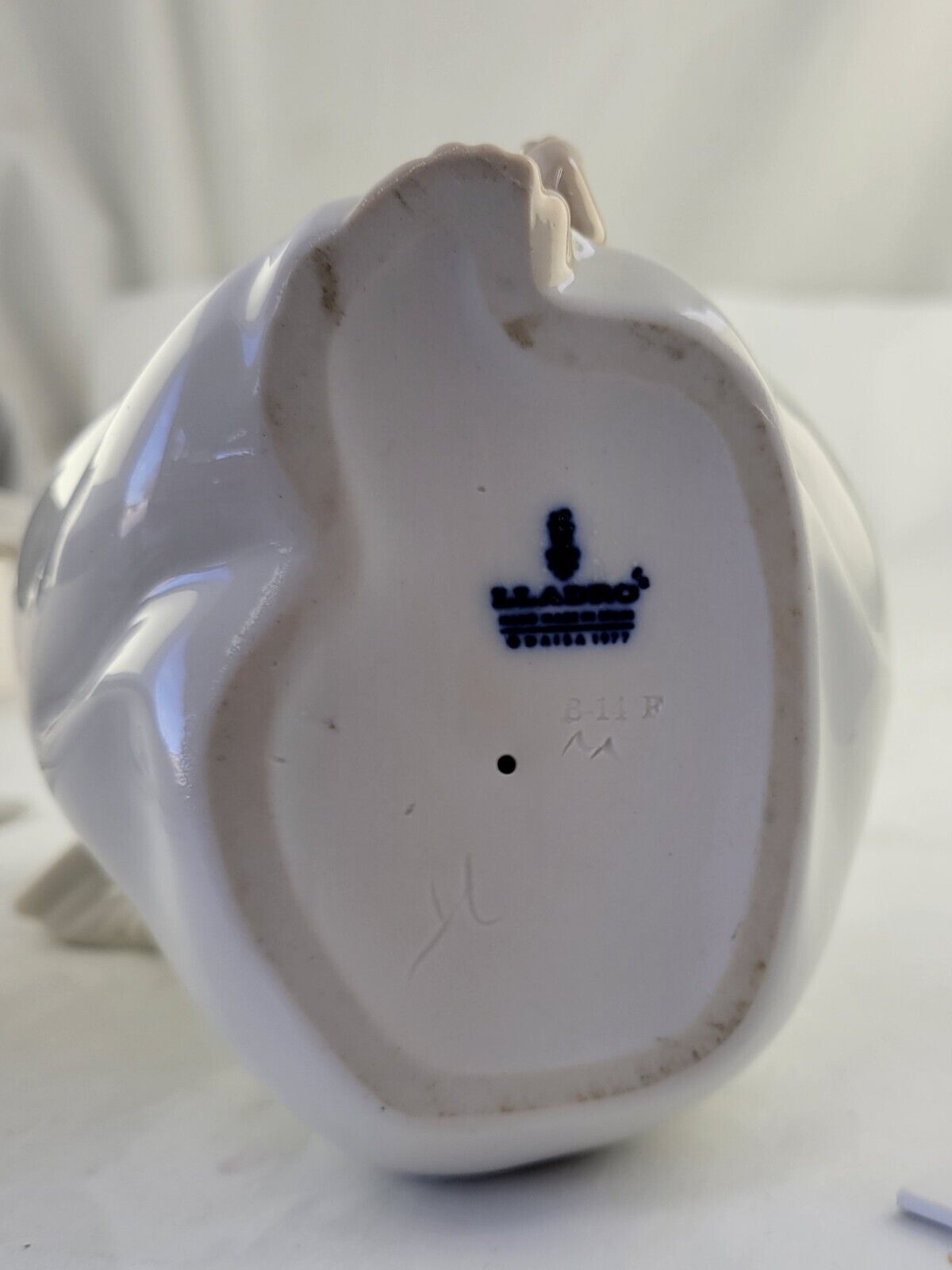 Lladro Cherub Angel Thinking Sitting Girl Figurine B-14