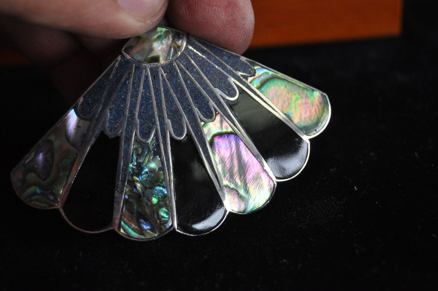 Vintage Mexico Sterling Mother of Pearl/Onyx Inlay Fan Brooch Pin Pendant Nice!