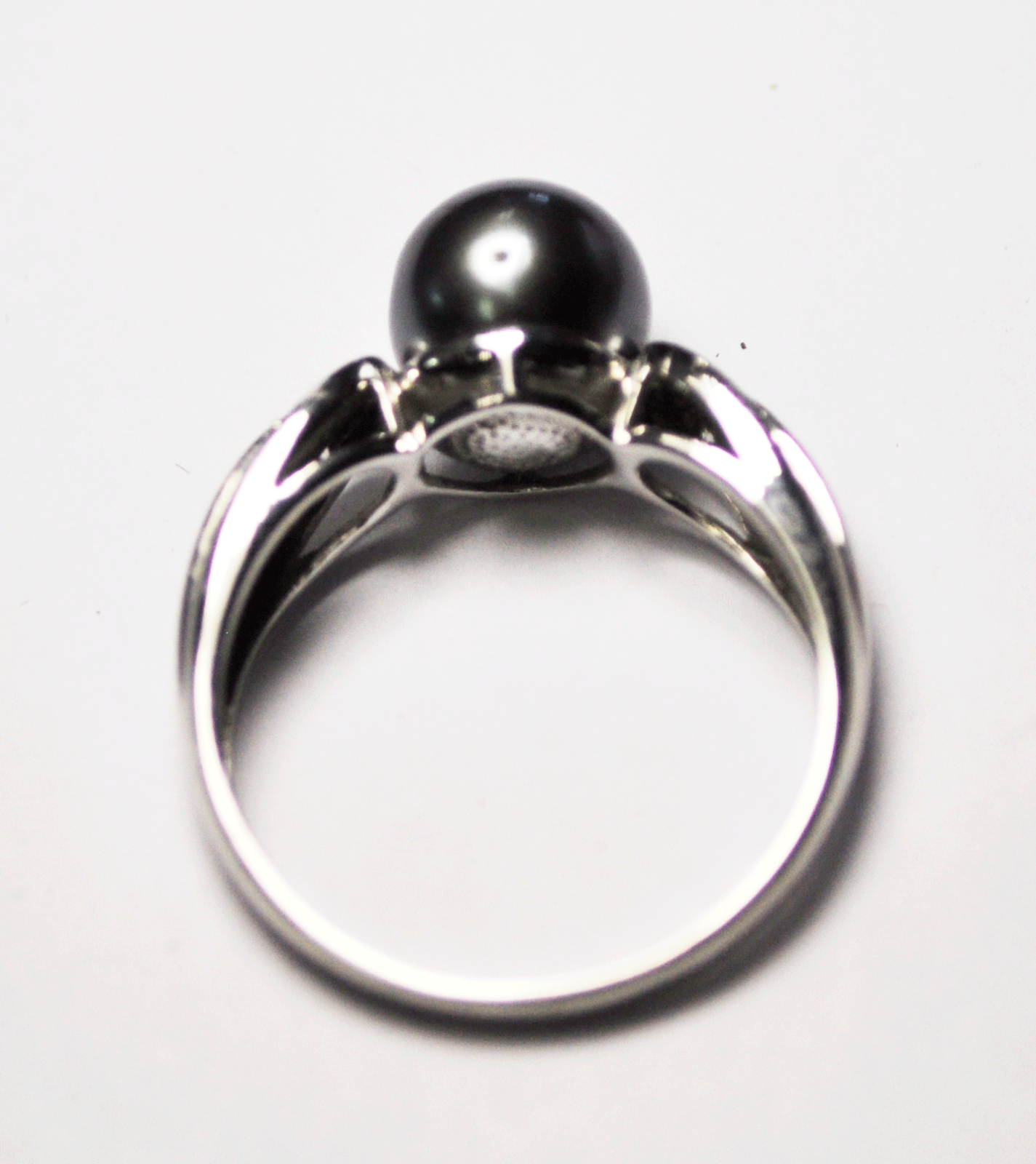 Beautiful 10k White Gold Tahitian Black Pearl & Diamond Rings 8.5mm Size 8