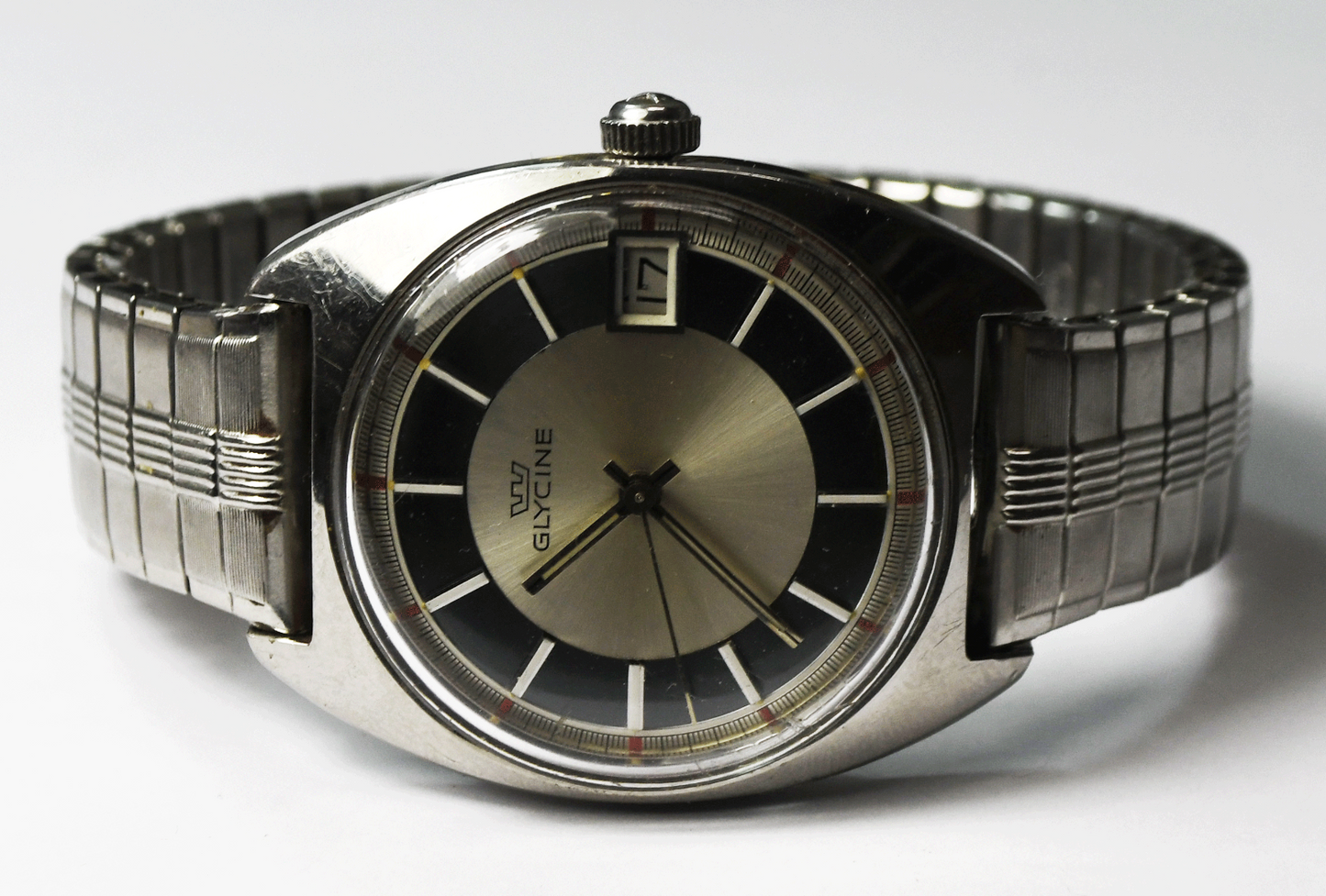 Vintage Glycine Manual Wind 1803 Wristwatch 33mm Stainless 2-Tone Pie Pan Dial