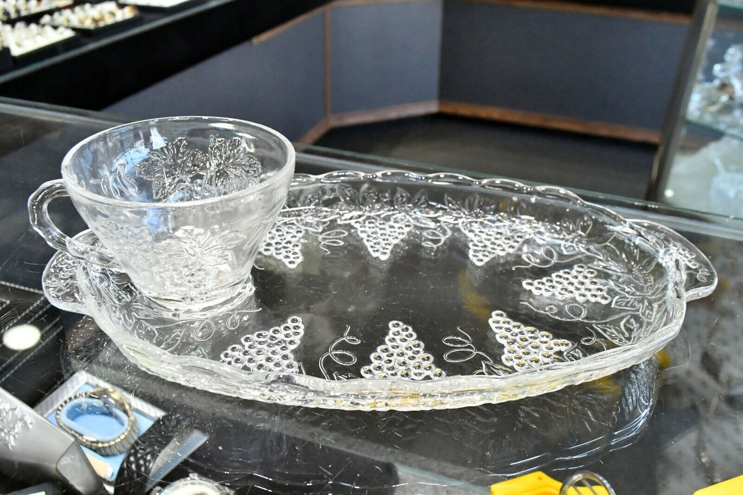 14pc. Molded Glass Grapevine Tea cup and Sandwich Plate Set Unsigned