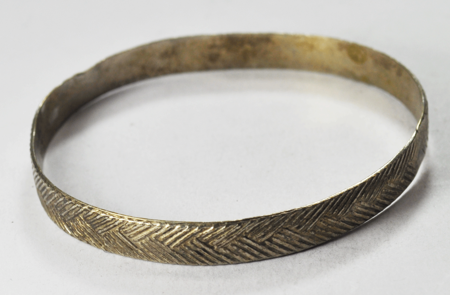 Sterling Silver Taxco Crisshatch Zigzag Bangle Medium Bracelet 8mm