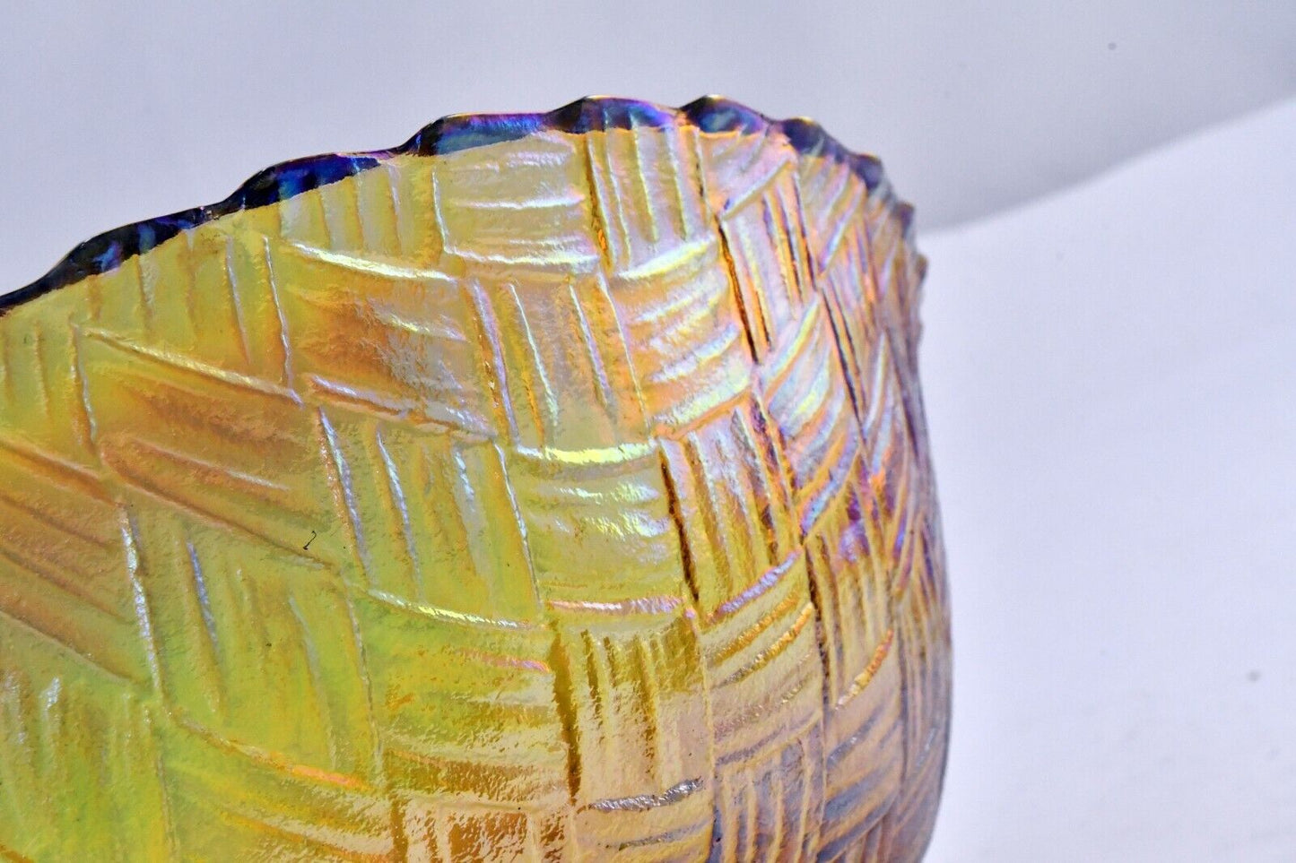Carnival Glass Basket Weave Design Iridescent Centerpiece Bowl 8 3/4" x 3 3/4"