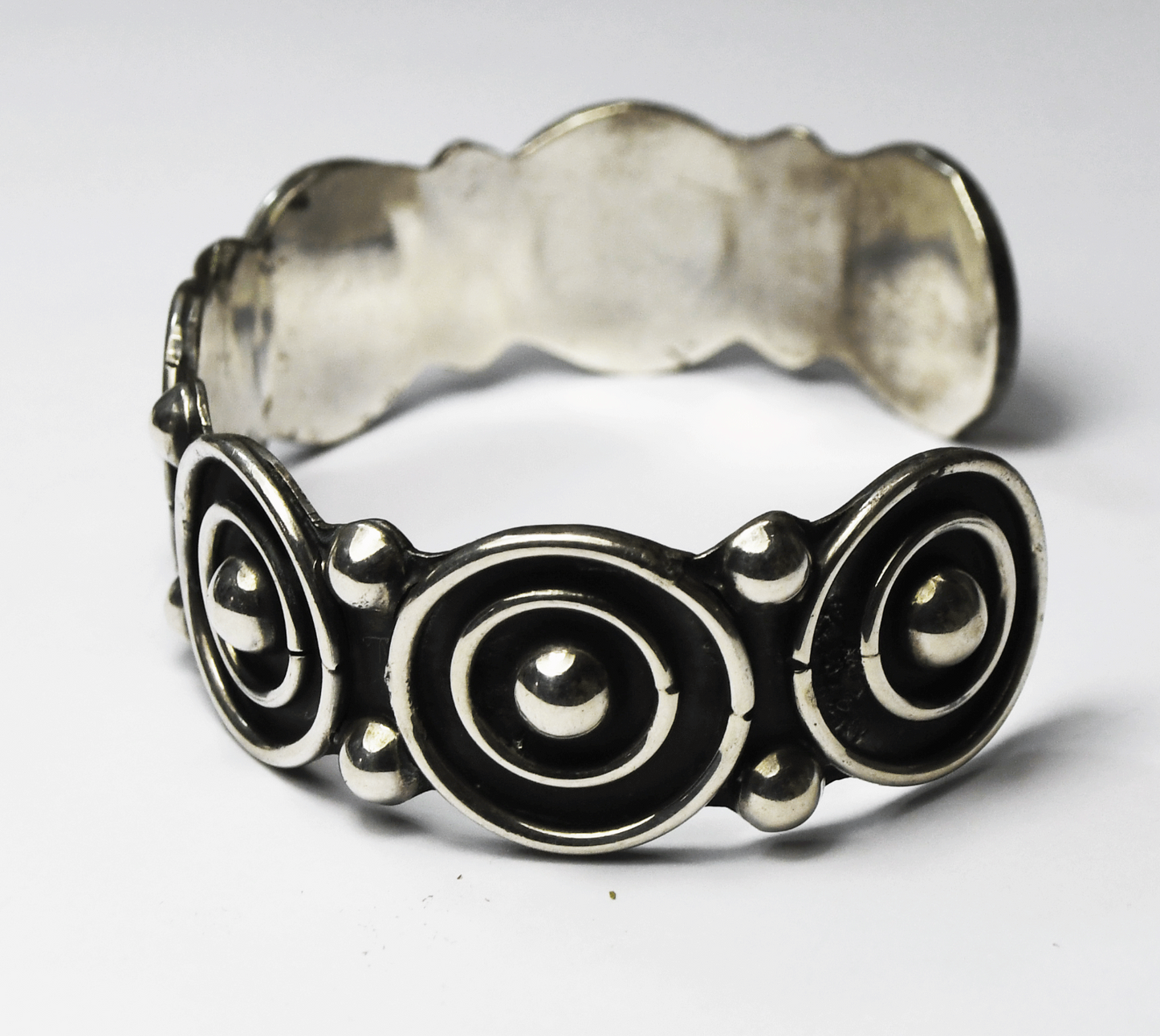 Sterling Double Circle Dot Center Cuff Bracelet 19mm 7" Wrist 31.6g