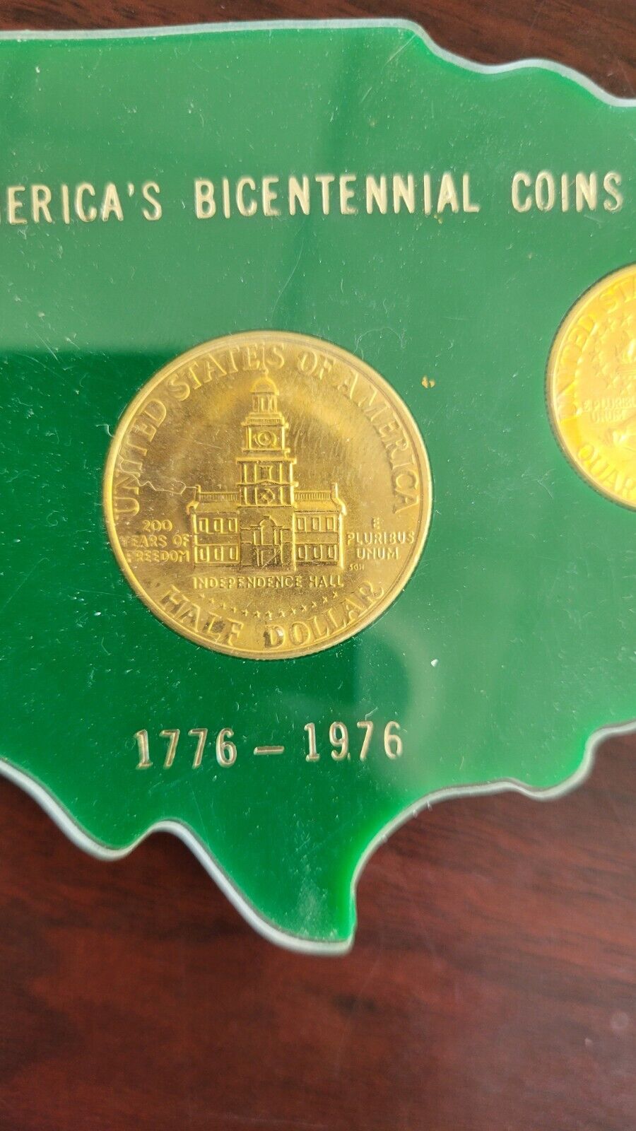 1776-1976 Americas Bicentennial Gold Tone Coin Set Dollar, Half Dollar, Quarter