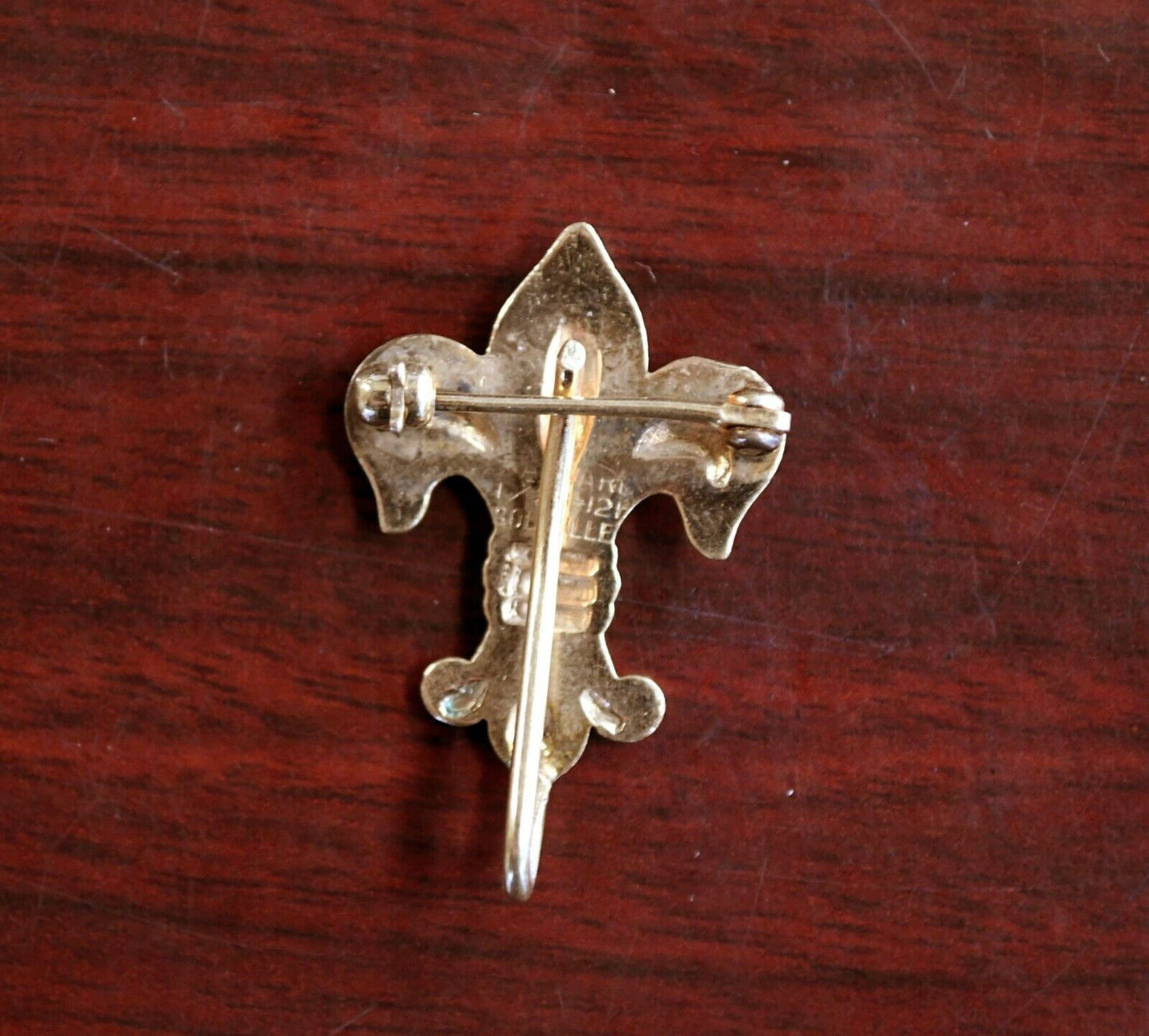 Vintage Hayward Fleur de Lis Gold Filled Charm Pendant Pin