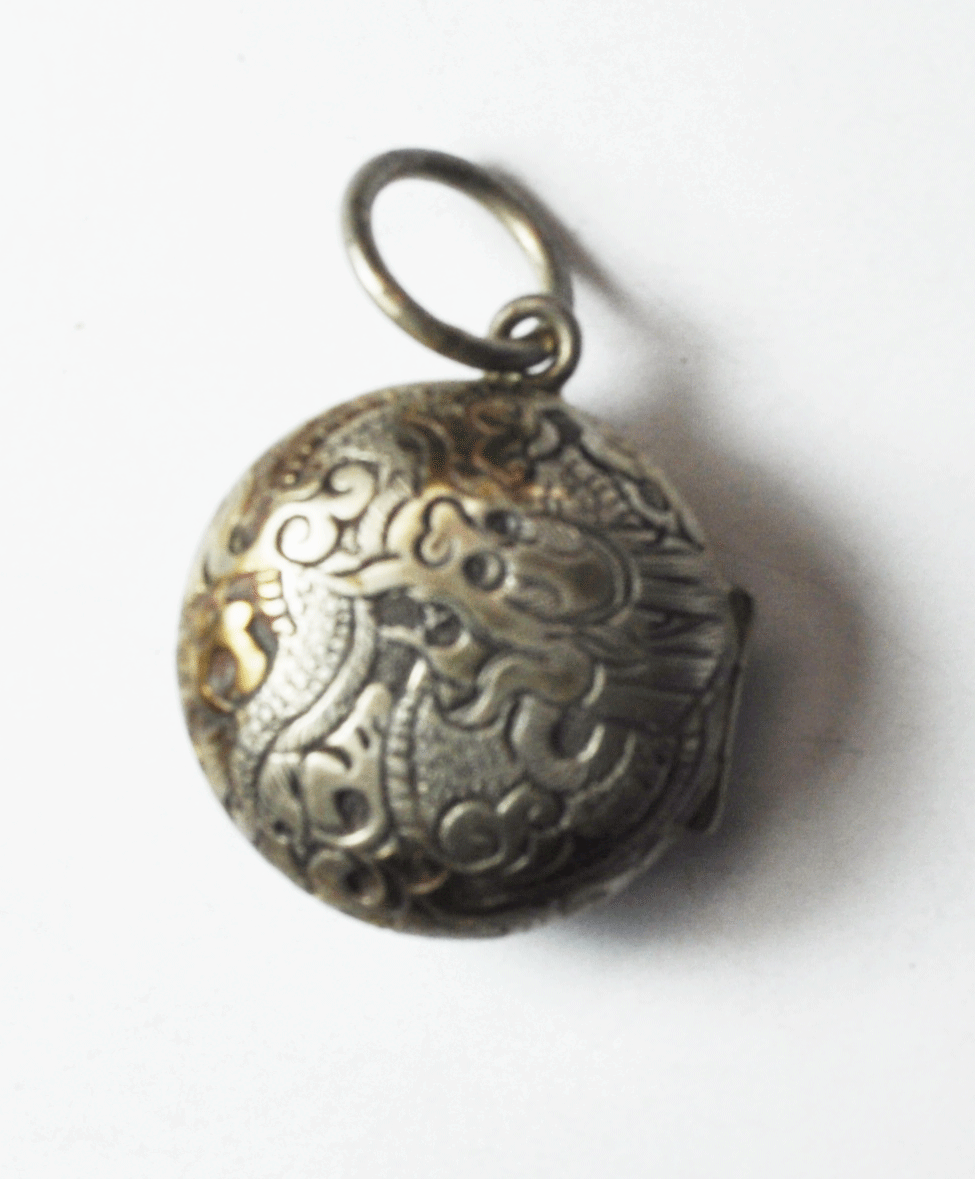 Sterling Silver Silpada R1553 Dragon Locket 27mm Pendant 19mm Frame