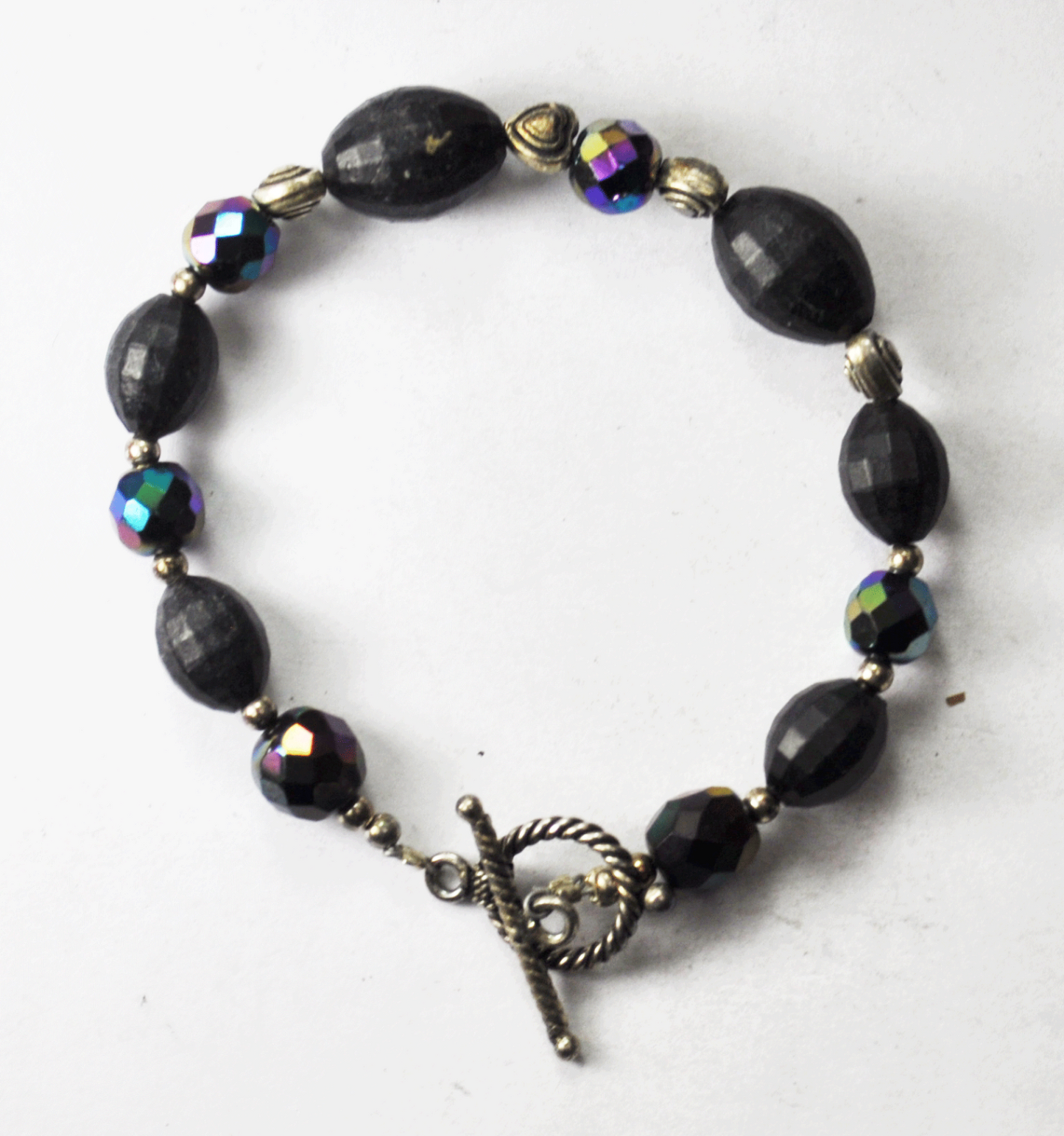Silver Plate Oval Black Bead Heart Prism Toggle Bracelet 11mm 7-1/2"
