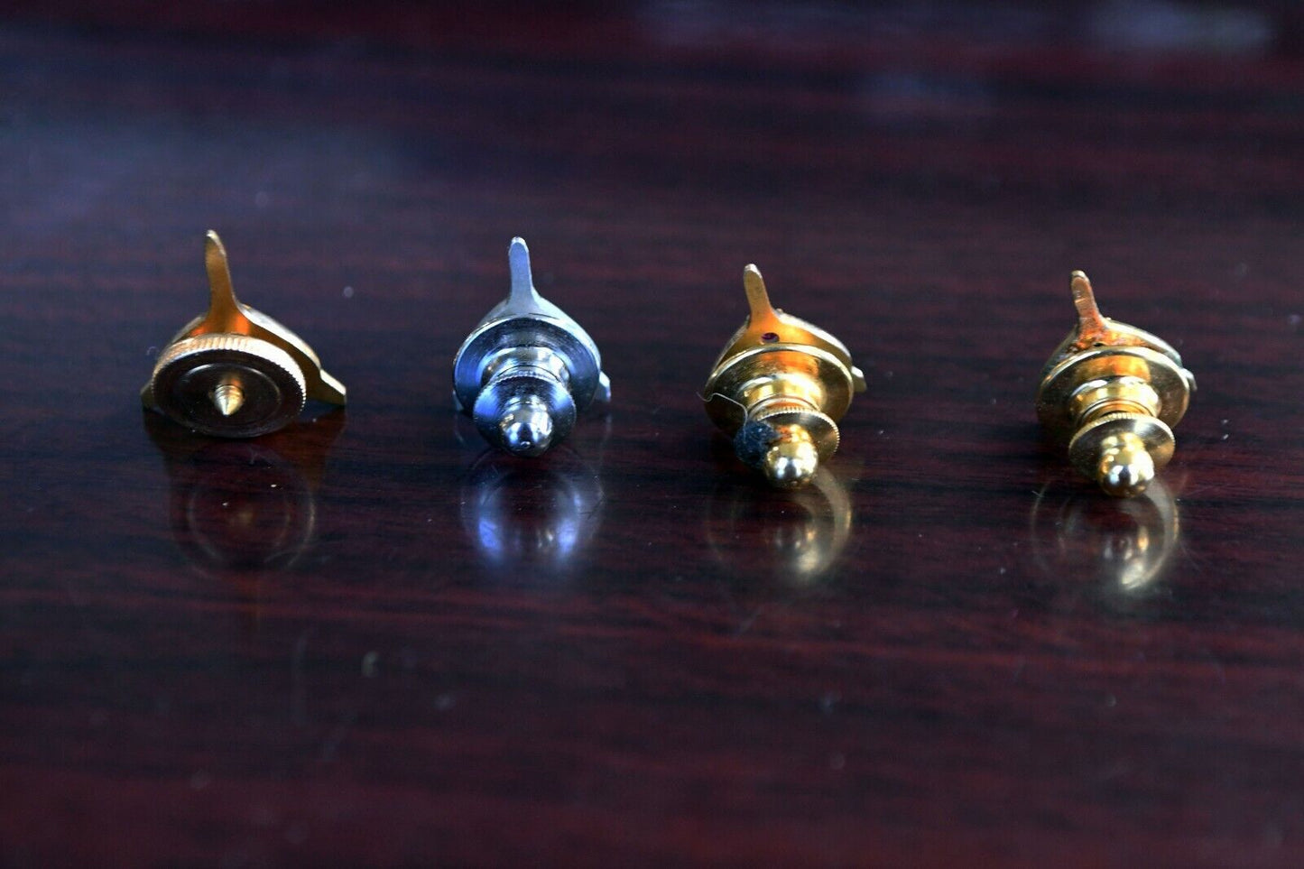 TWA Set of 4 Anniversary Year Pins Balfour 2-Solid 10k Gold Trans World Airlaine
