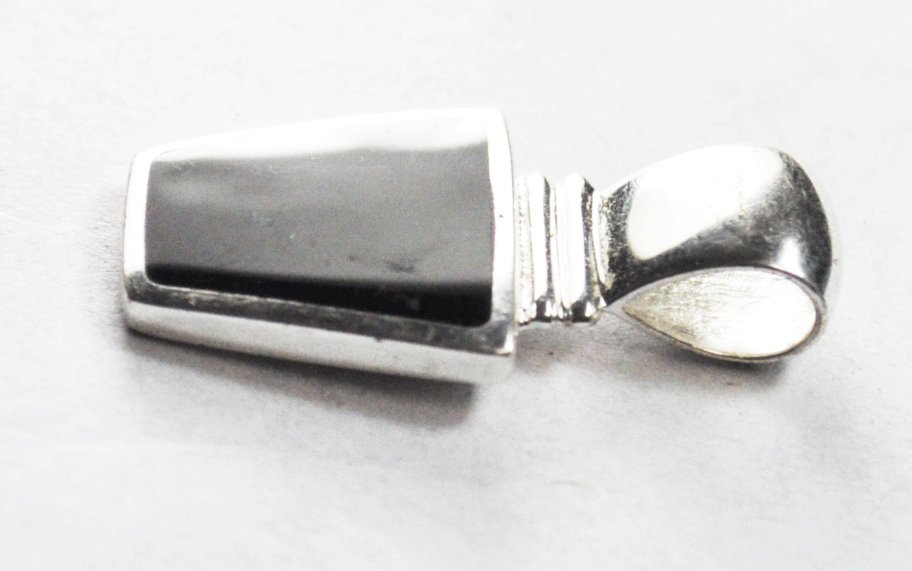 Sterling Silver Asymmetric Black Onyx 5mm Bale Pendant 32mm x 18mm