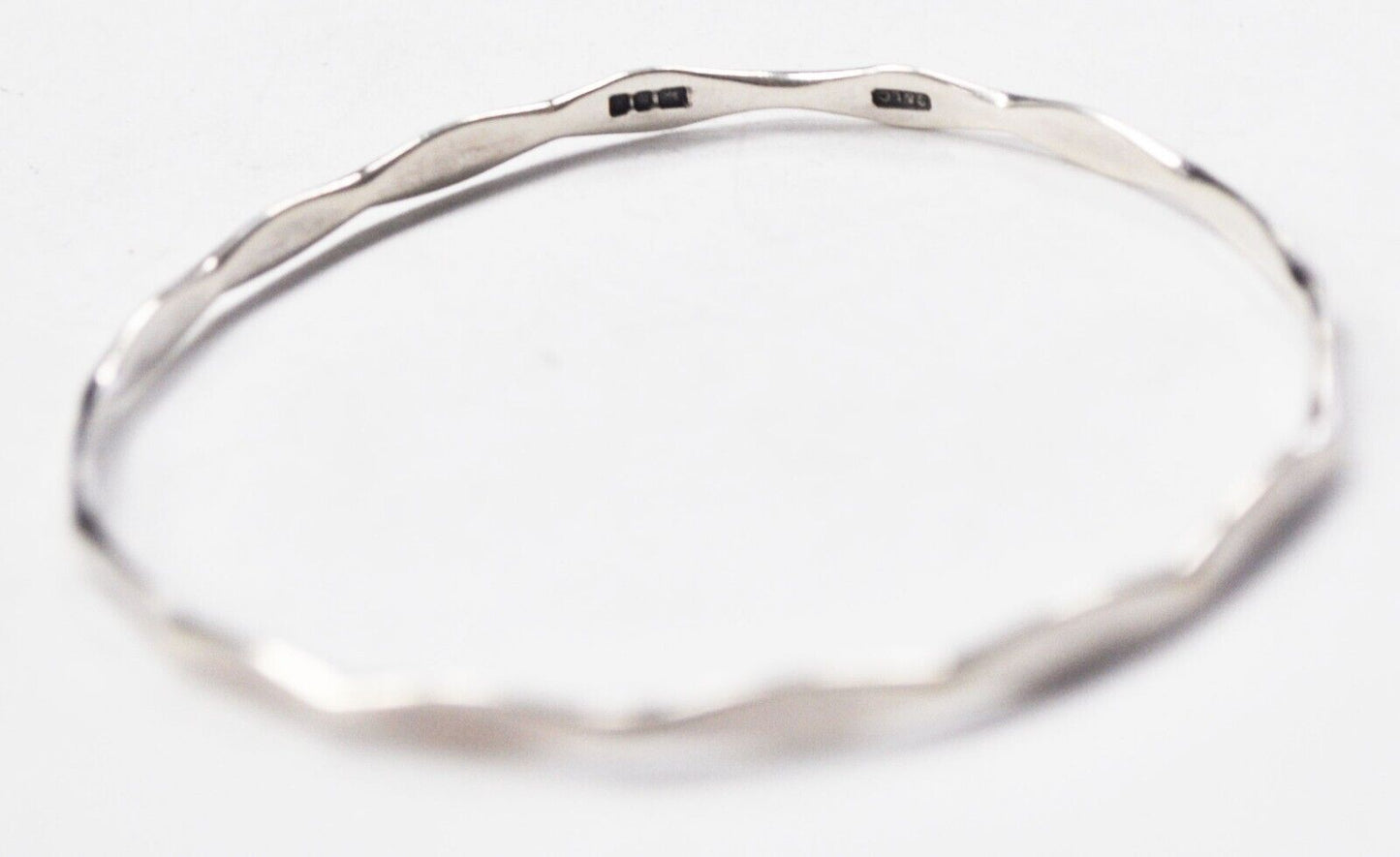 1982 Sterling S&LC London Small Bangle Round Faceted 3.5mm