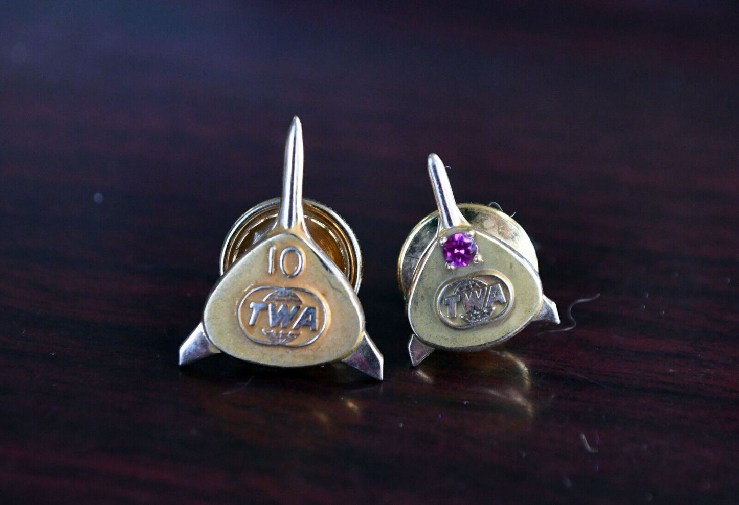 TWA Set of 4 Anniversary Year Pins Balfour 2-Solid 10k Gold Trans World Airlaine