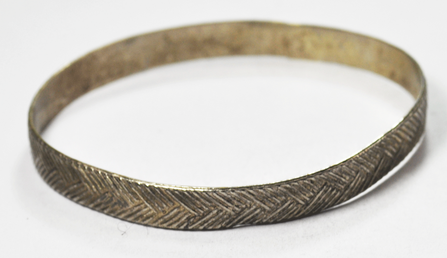 Sterling Silver Taxco Crisshatch Zigzag Bangle Medium Bracelet 8mm