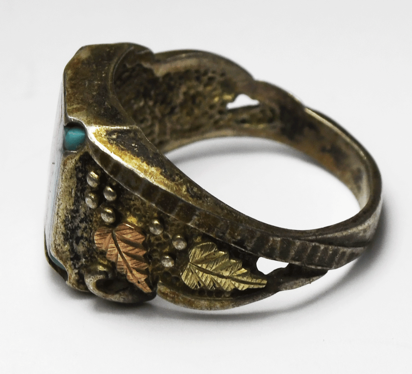 Sterling Coleman CCO Coral Turquoise Inlay Black Hills Gold Ring 14mm Size 9-1/2