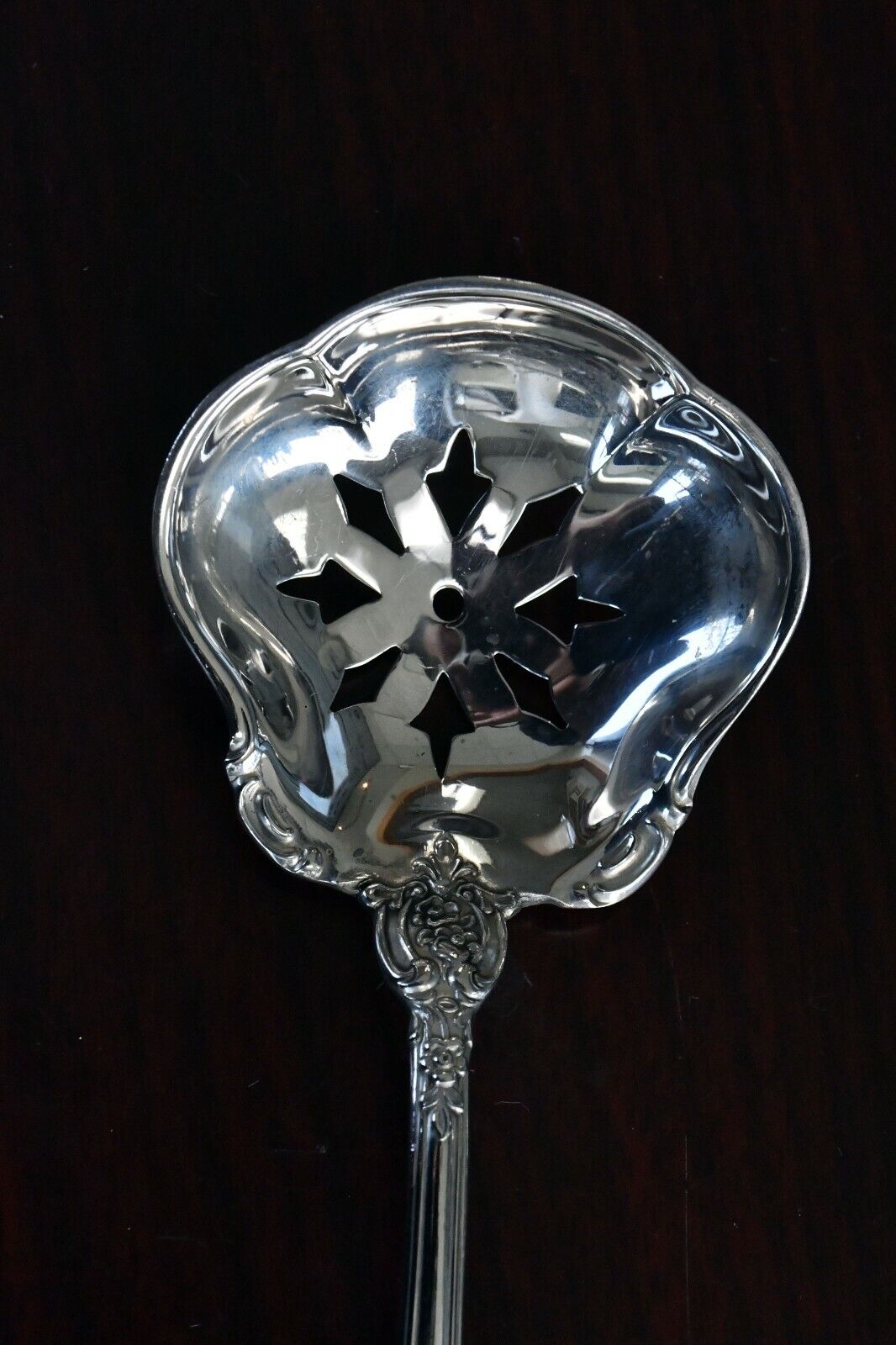 Eloquence by Lunt Sterling Silver 6" Pierced Bon Bon Server Spoon 1.5 oz.