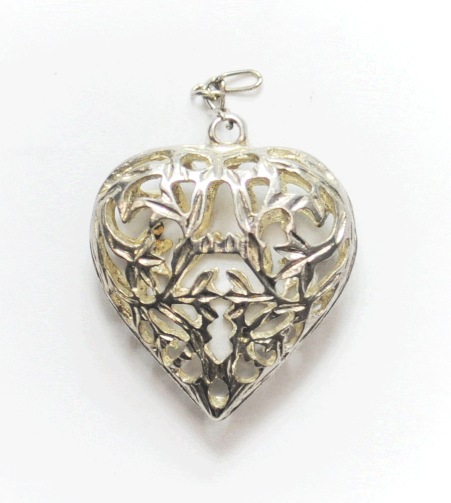 Silver Plated Heart Filigree Cut Out Pendant 33mm x 29mm x 11mm