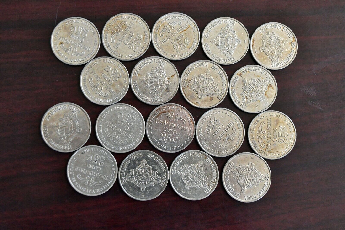 Alton Belle Riverboat Casino Set of (18) Twenty Five Cent 25c Slot Gaming Token