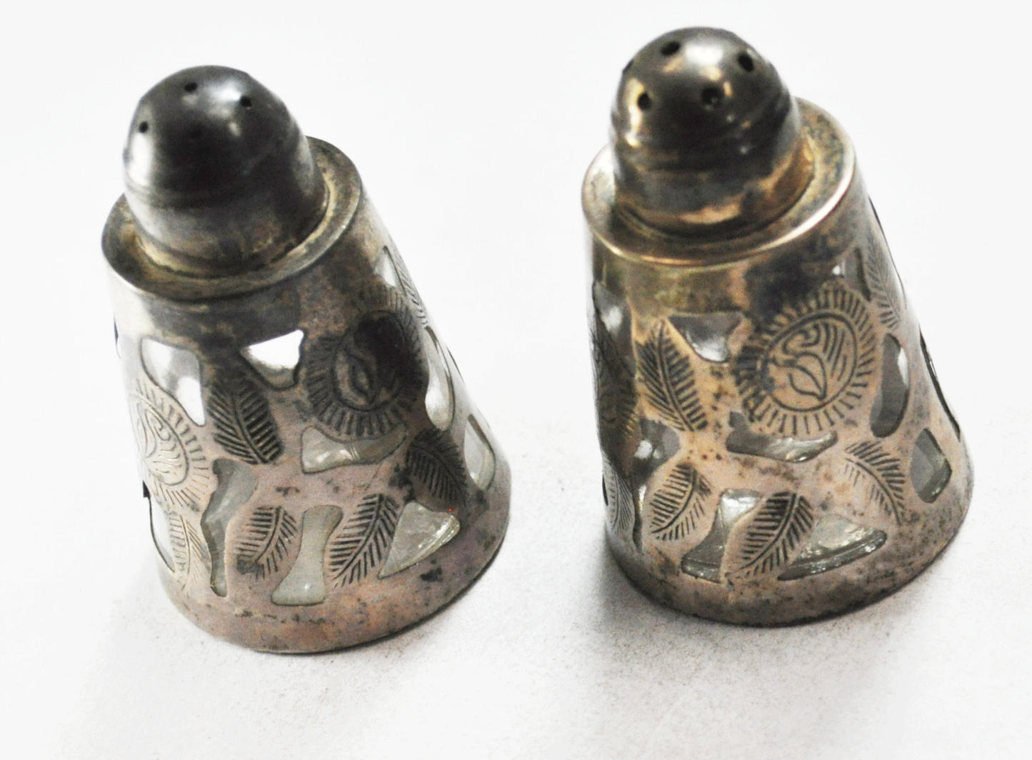 Sterling Mexico LMS DF Filigree Floral Leaf Salt Pepper Shakers 2-1/8" x 1-3/8"