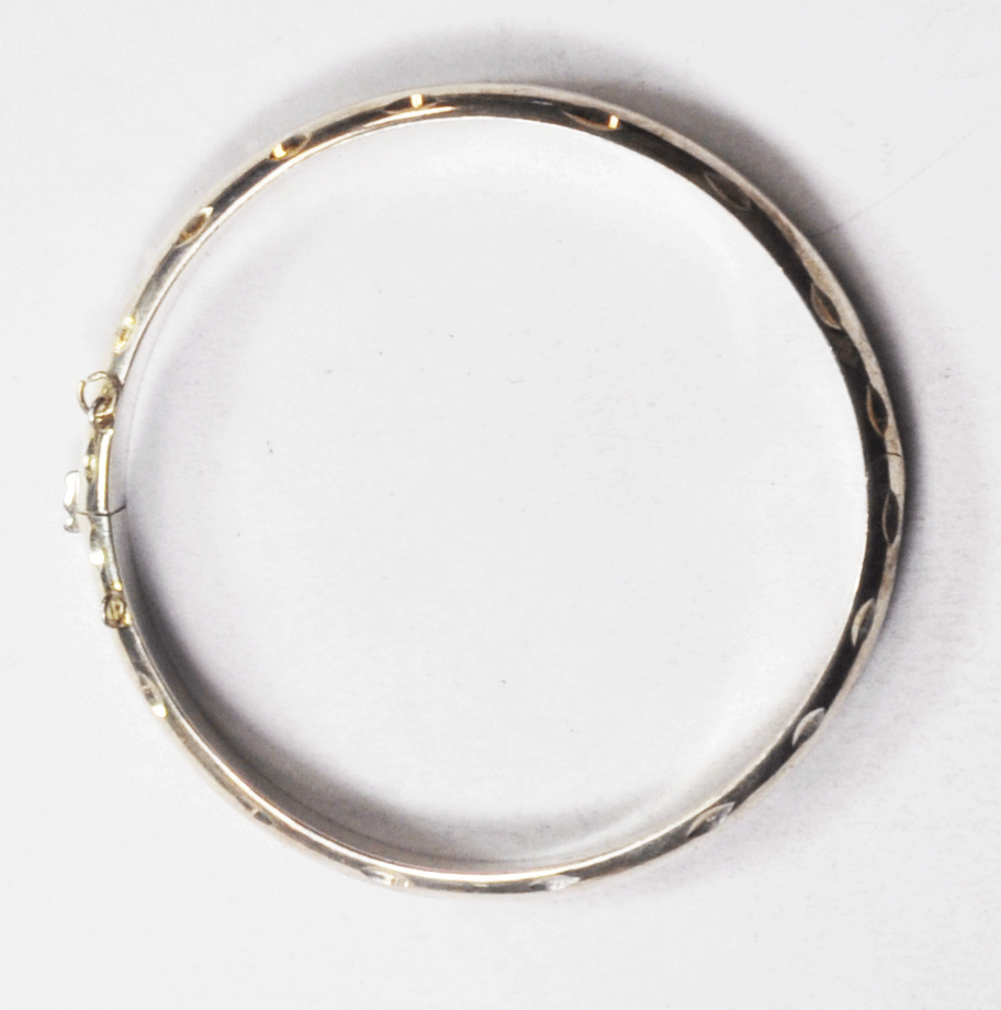 Sterling Silver NF Diamond Cut Strawberry 7mm Small Bangle Cuff Bracelet