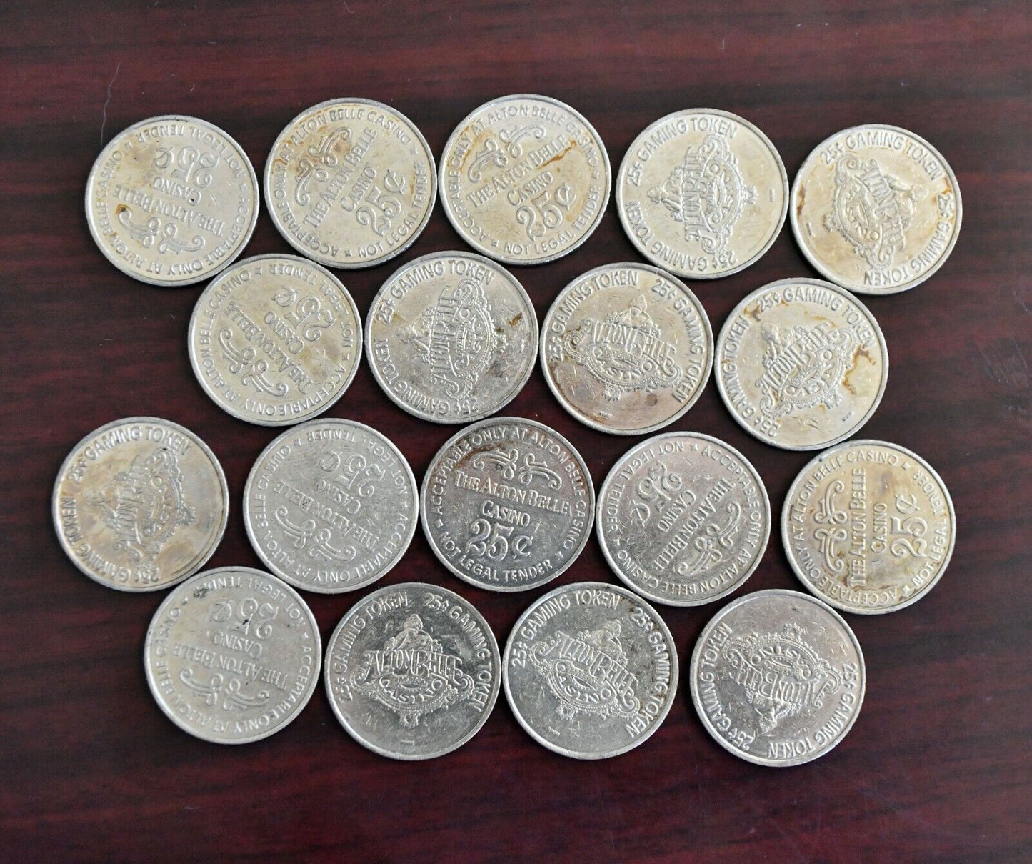 Alton Belle Riverboat Casino Set of (18) Twenty Five Cent 25c Slot Gaming Token