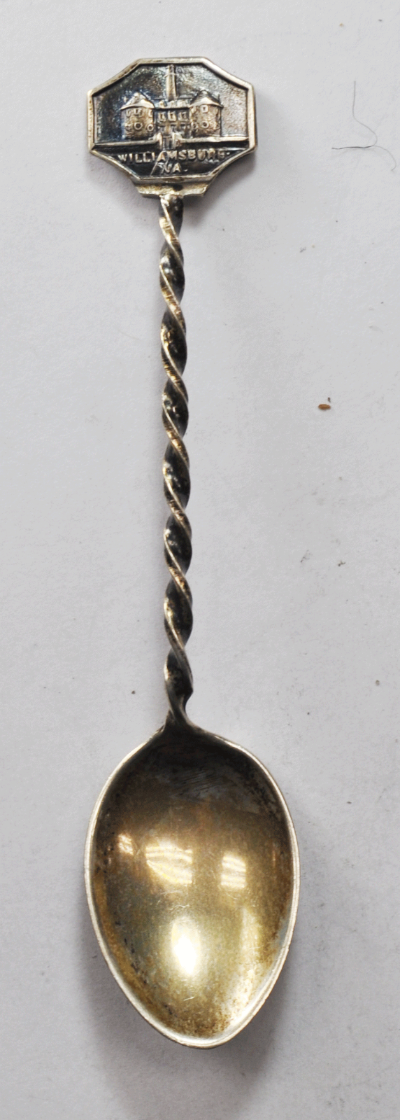 Sterling Silver Willliamsburg Virginia VA Twist Handle Souvenir Spoon 4-1/8"