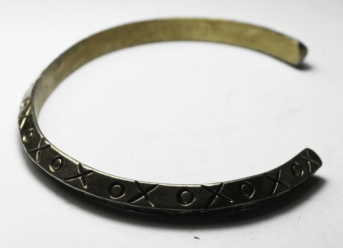 Sterling Mexico XO Triangular Bar 5mm Cuff Bracelet 7" Wrist
