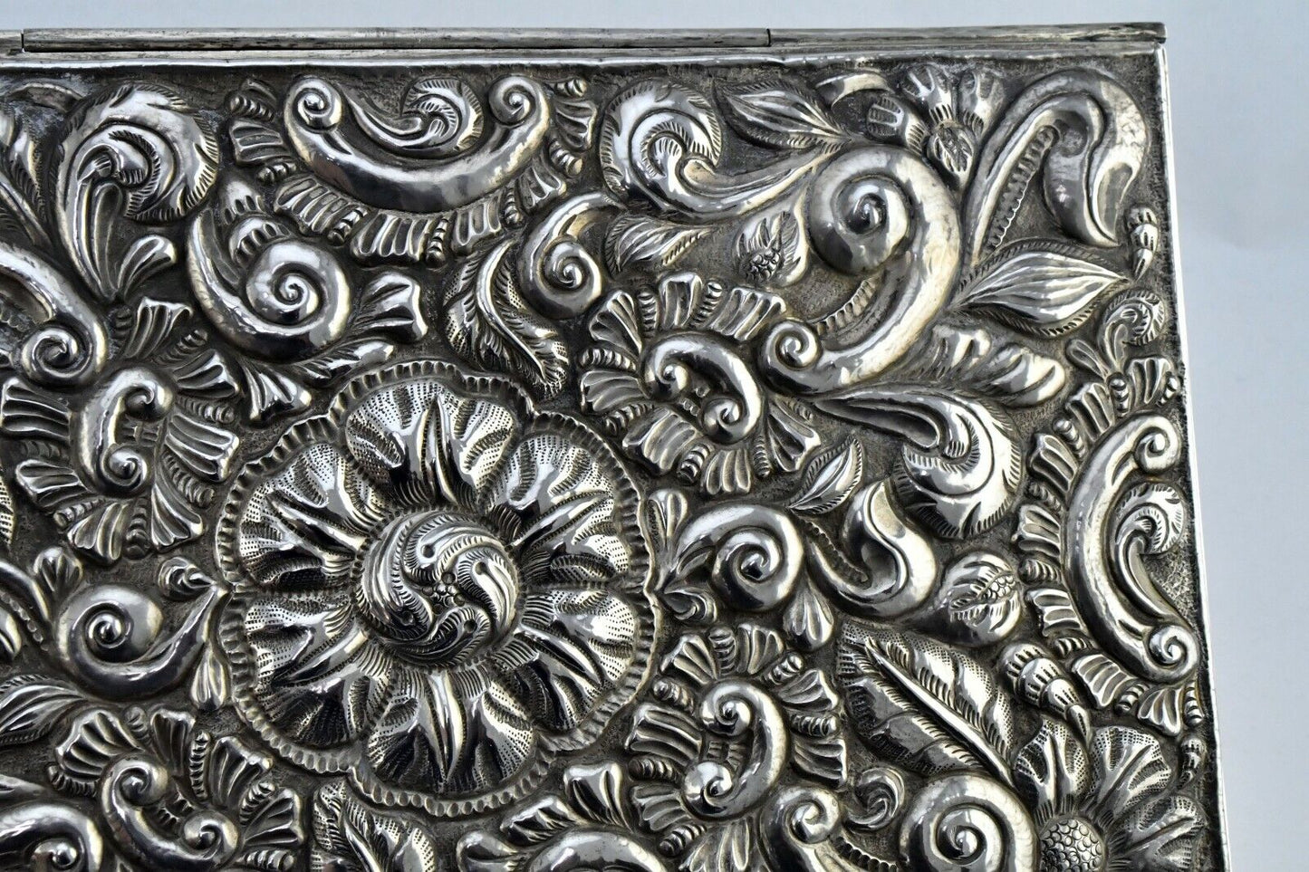 LARGE .900 Fine Silver Repousse Style Hinged 12" x 8" Jewelry Box 60oz. Welsch