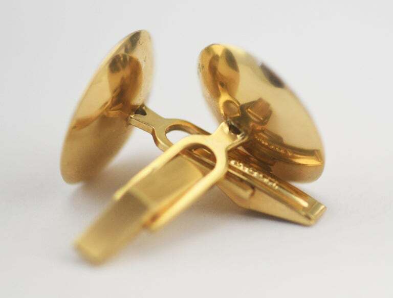 Classic 14 Karat Yellow Gold Round Cufflinks with Black Star Sapphires