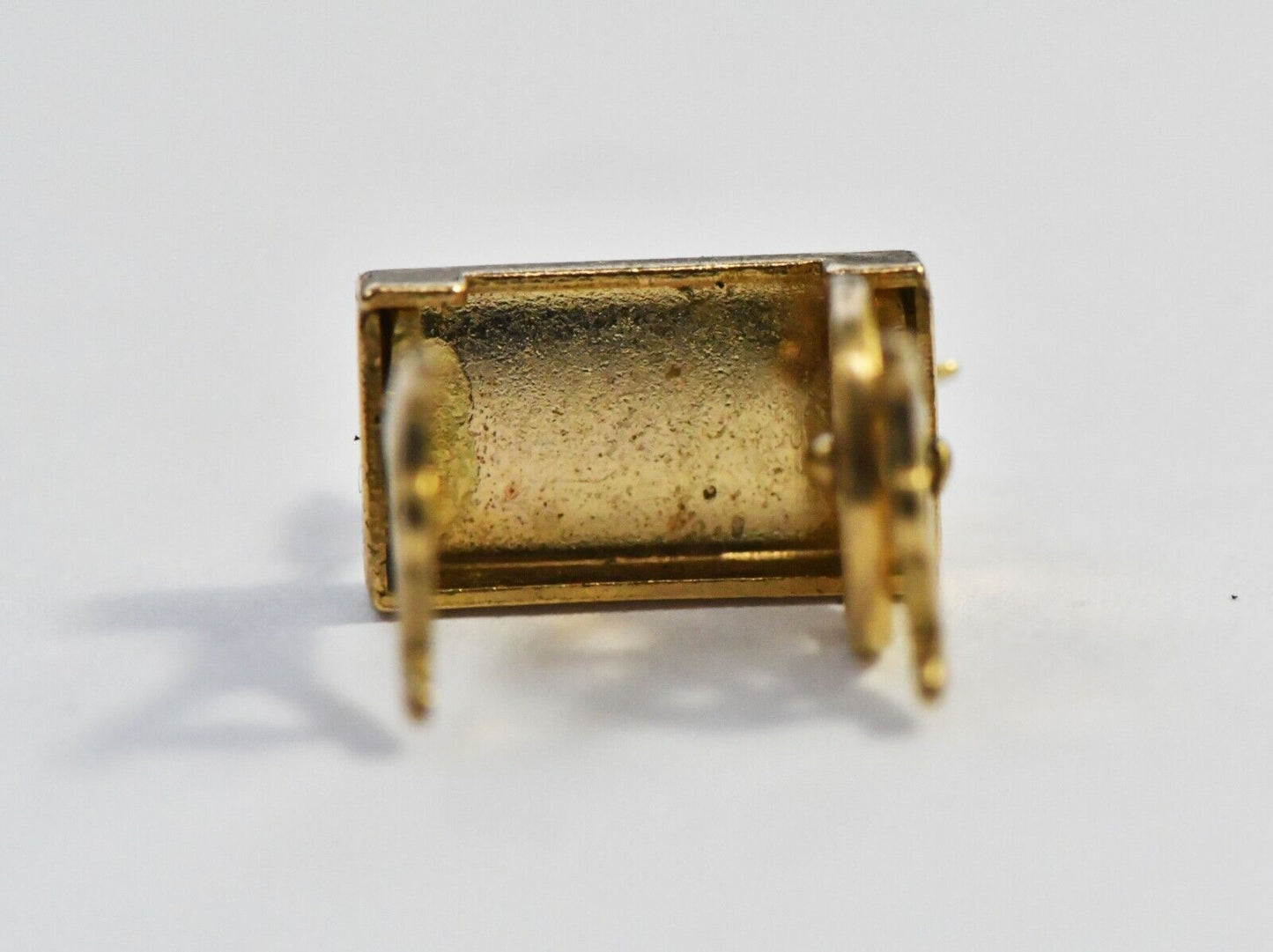 Vintage 14k Gold Pendant Charm Sewing Machine 2.1 grams