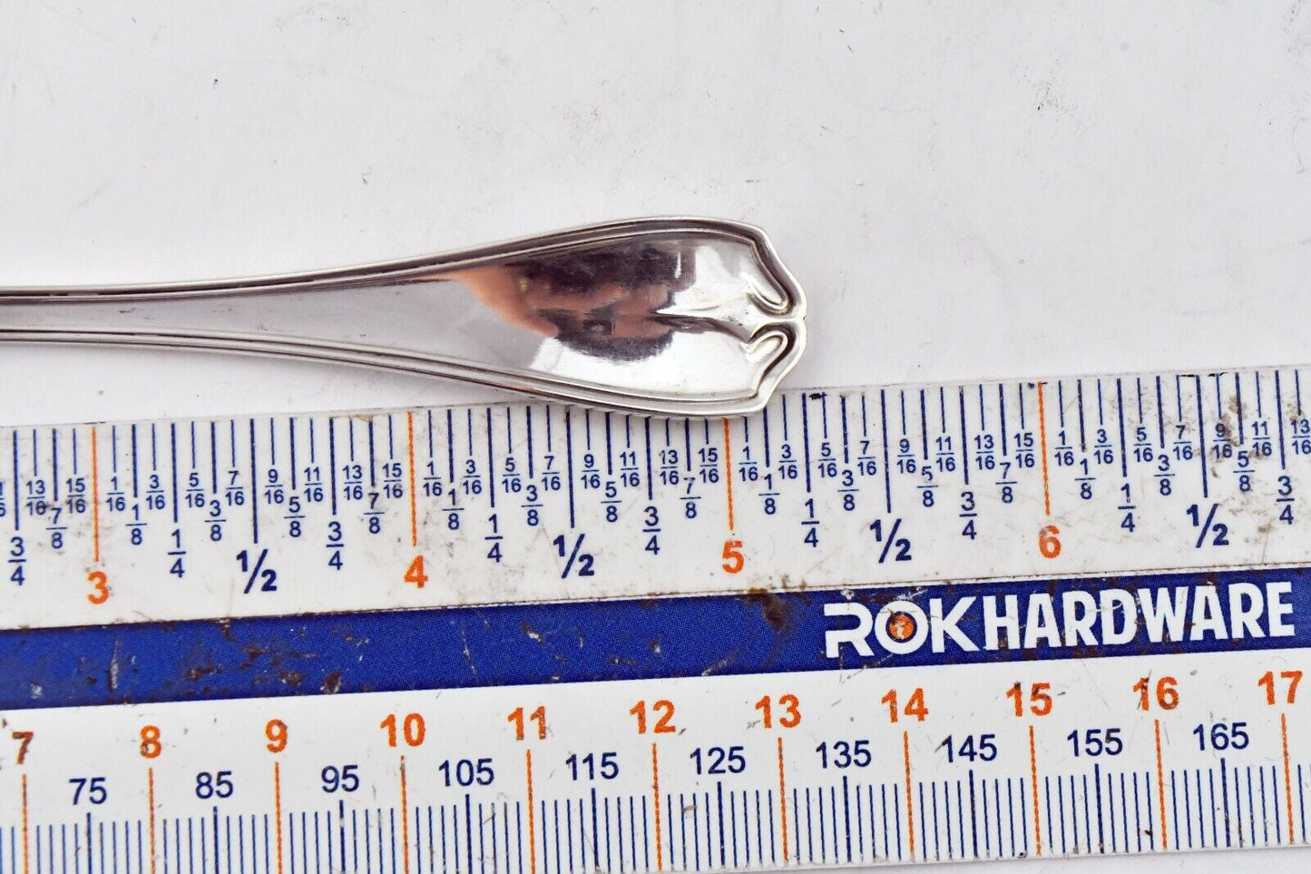 Hepplewhite by Reed & Barton Sterling 5 1/4"Round Bowl Soup Spoon Bouillon .74oz