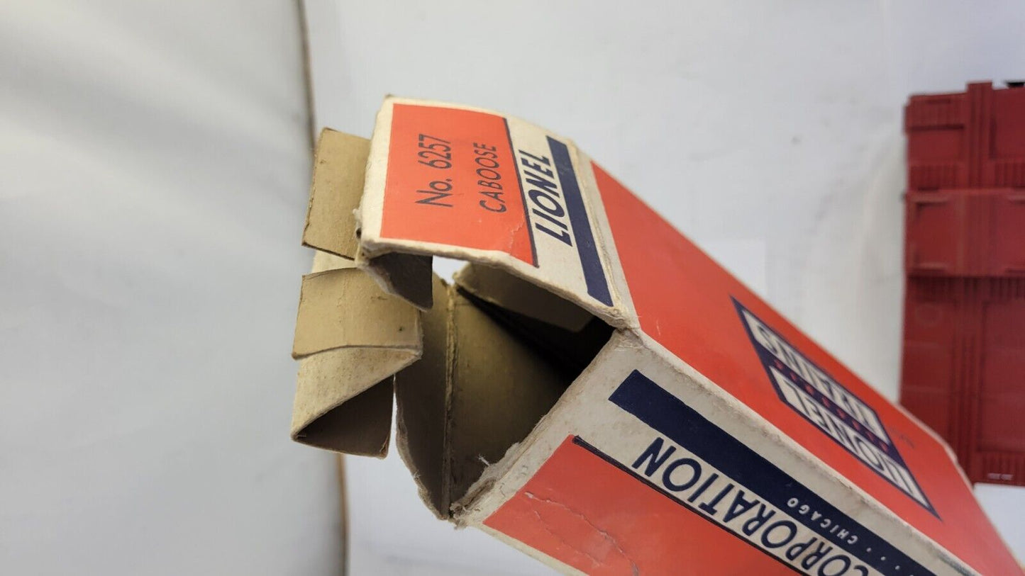 Vintage Lionel O Lines Red SP Caboose 6257 w/Original Box
