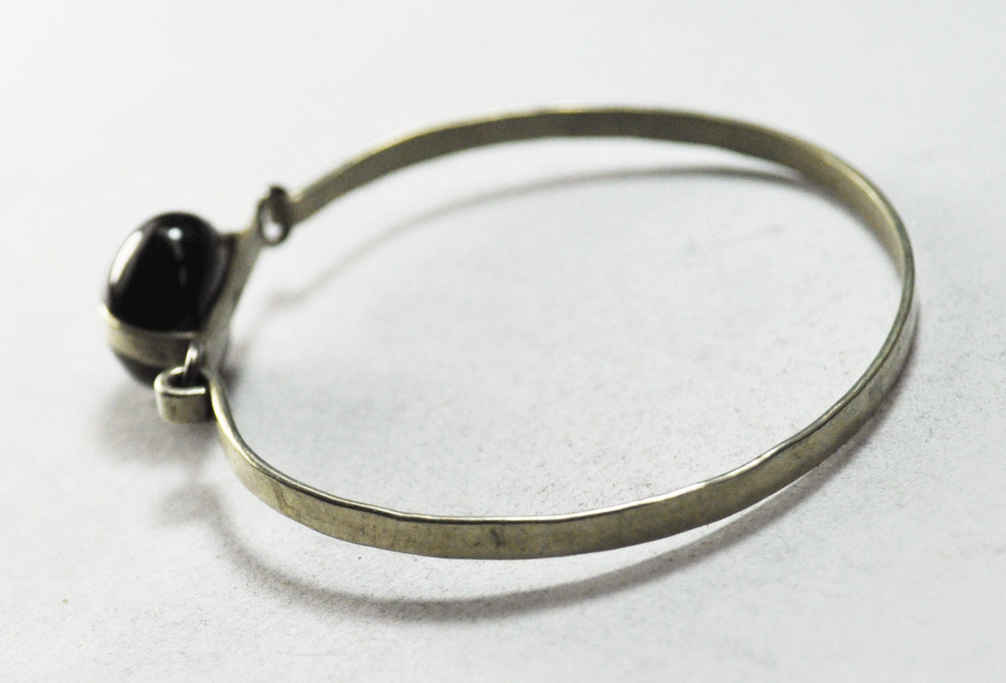 Silver Plated Domed Black Onyx Latch Bracelet 3mm Bar 6-3/4" Wrist