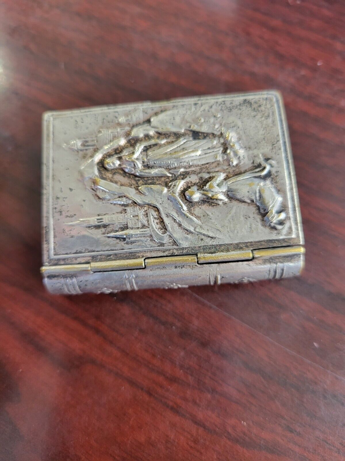 Vintage Depose Blessed Mother France Mary Silver Plated Book Pill Box 2"