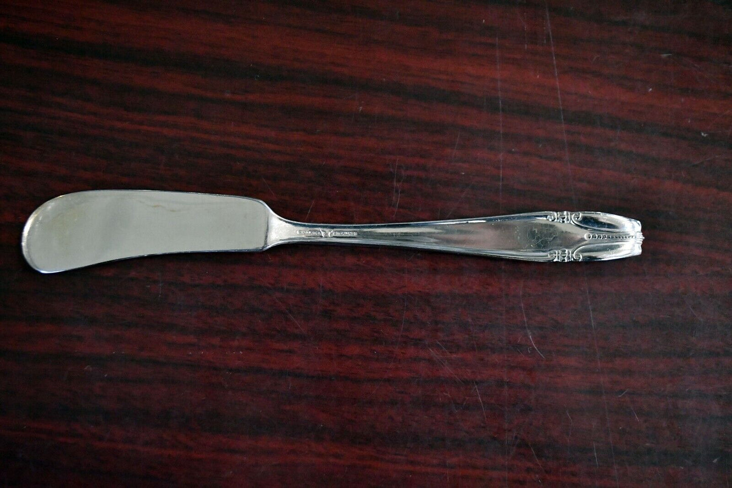 Stradivari by Wallace Sterling Silver 6" Flat Solid Butter Spreader .85 oz.