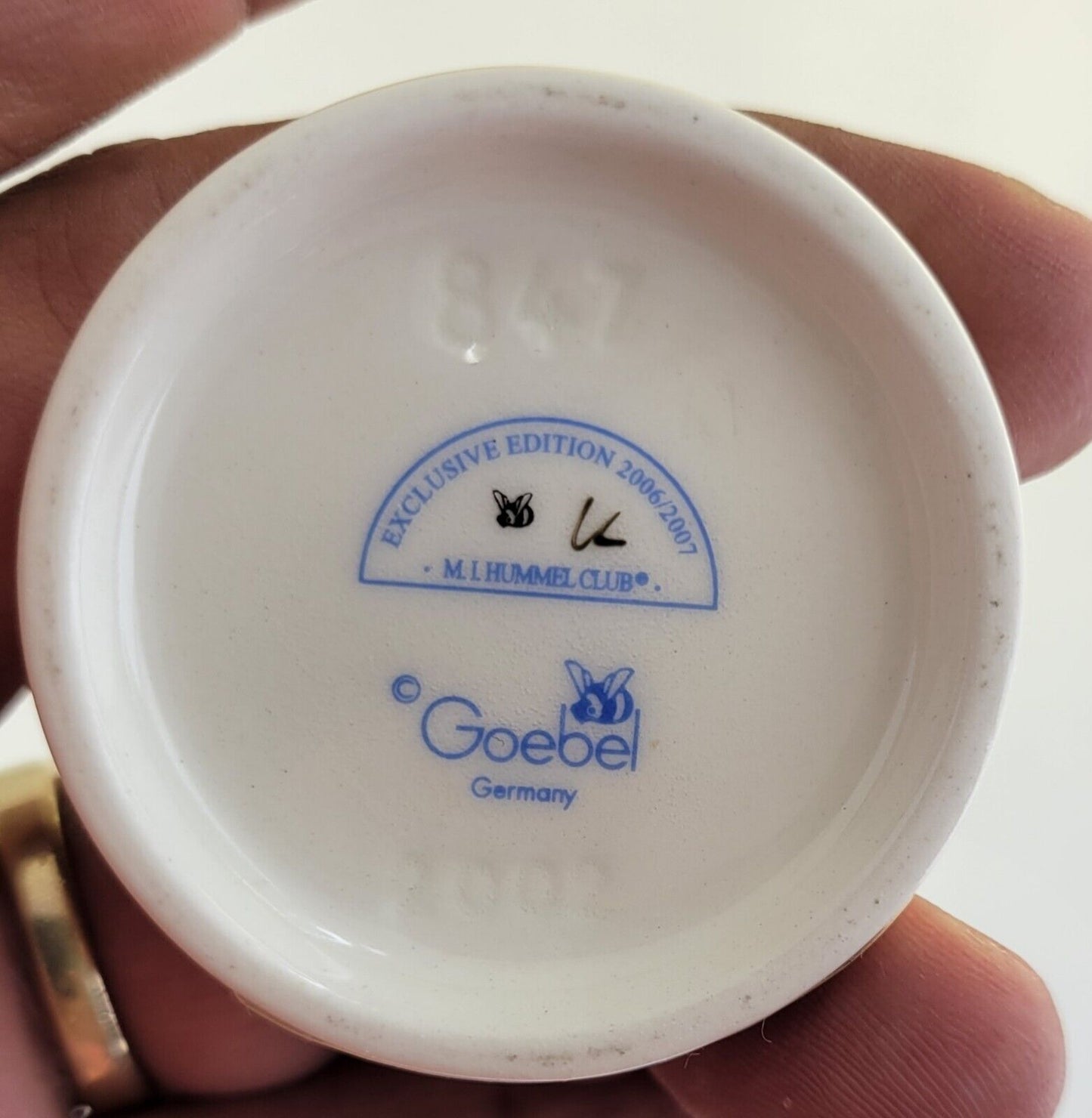 Goebel Hummel 4" Boy "Lamplight Caroler" Singing #847 Germany TMK8