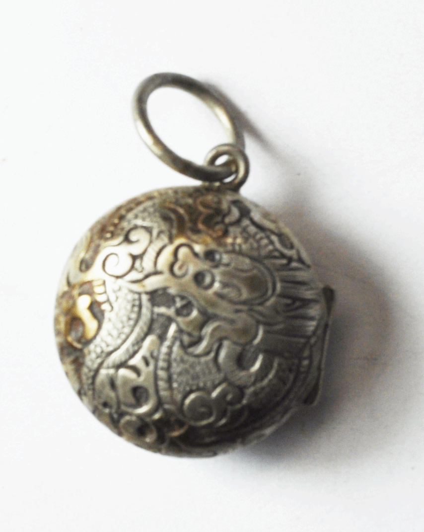 Sterling Silver Silpada R1553 Dragon Locket 27mm Pendant 19mm Frame